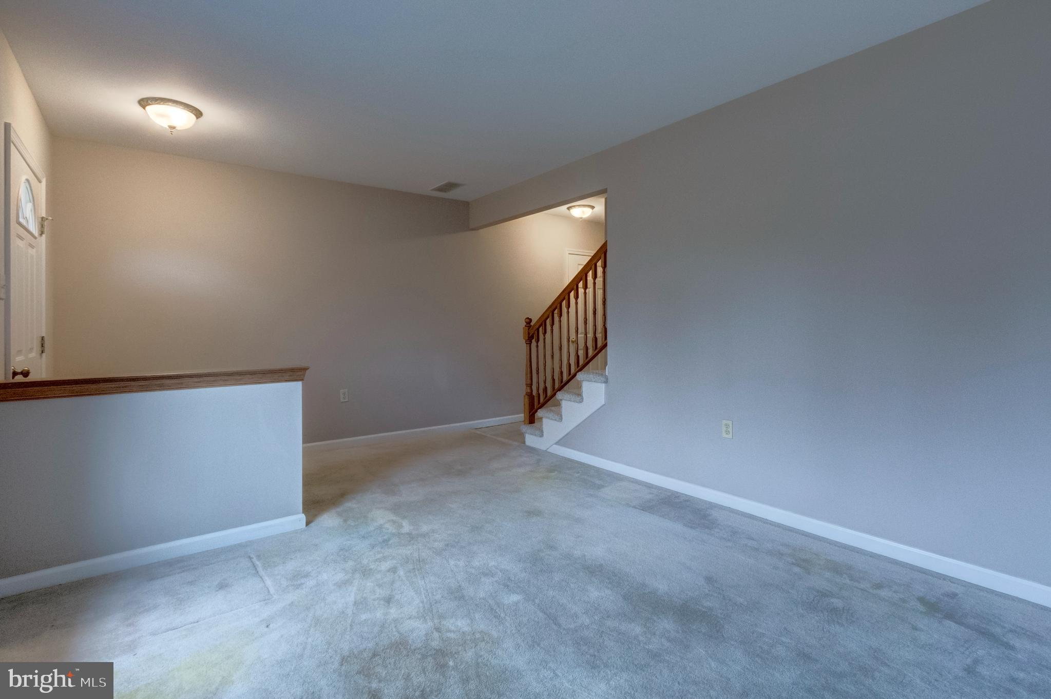 LOGANS RUN - Residential