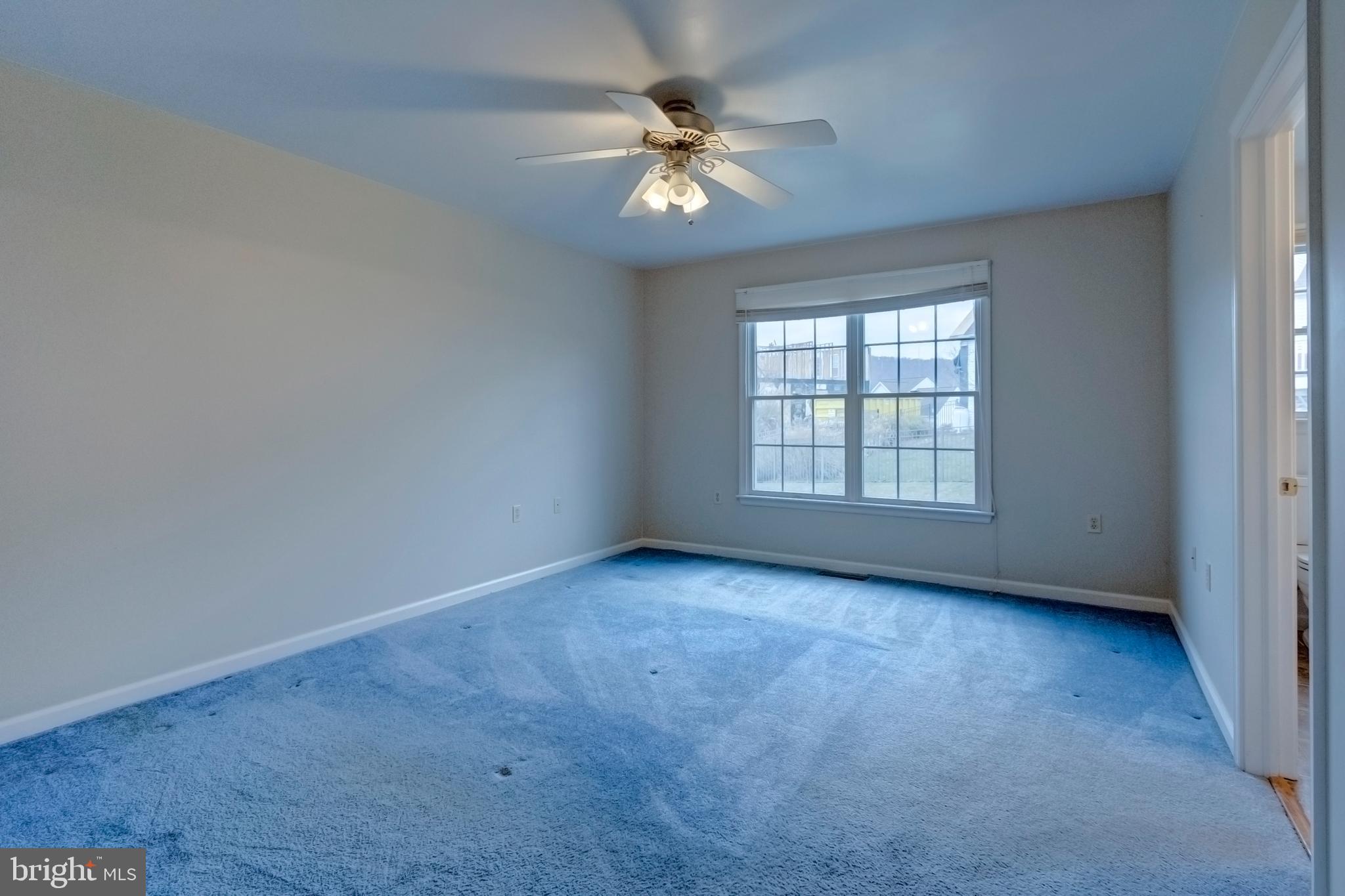 LOGANS RUN - Residential