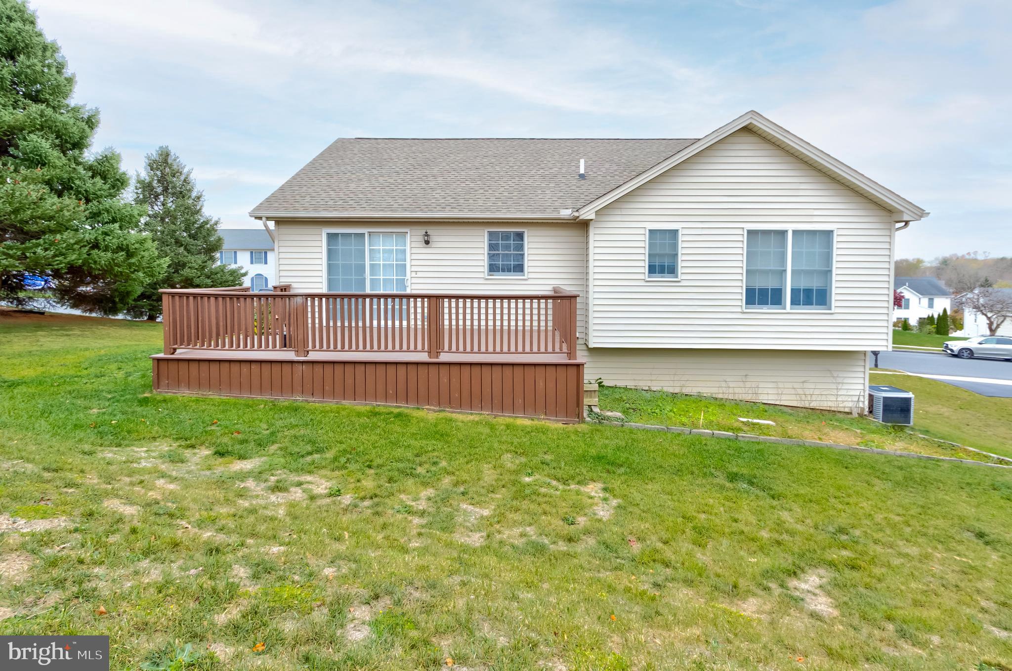 LOGANS RUN - Residential