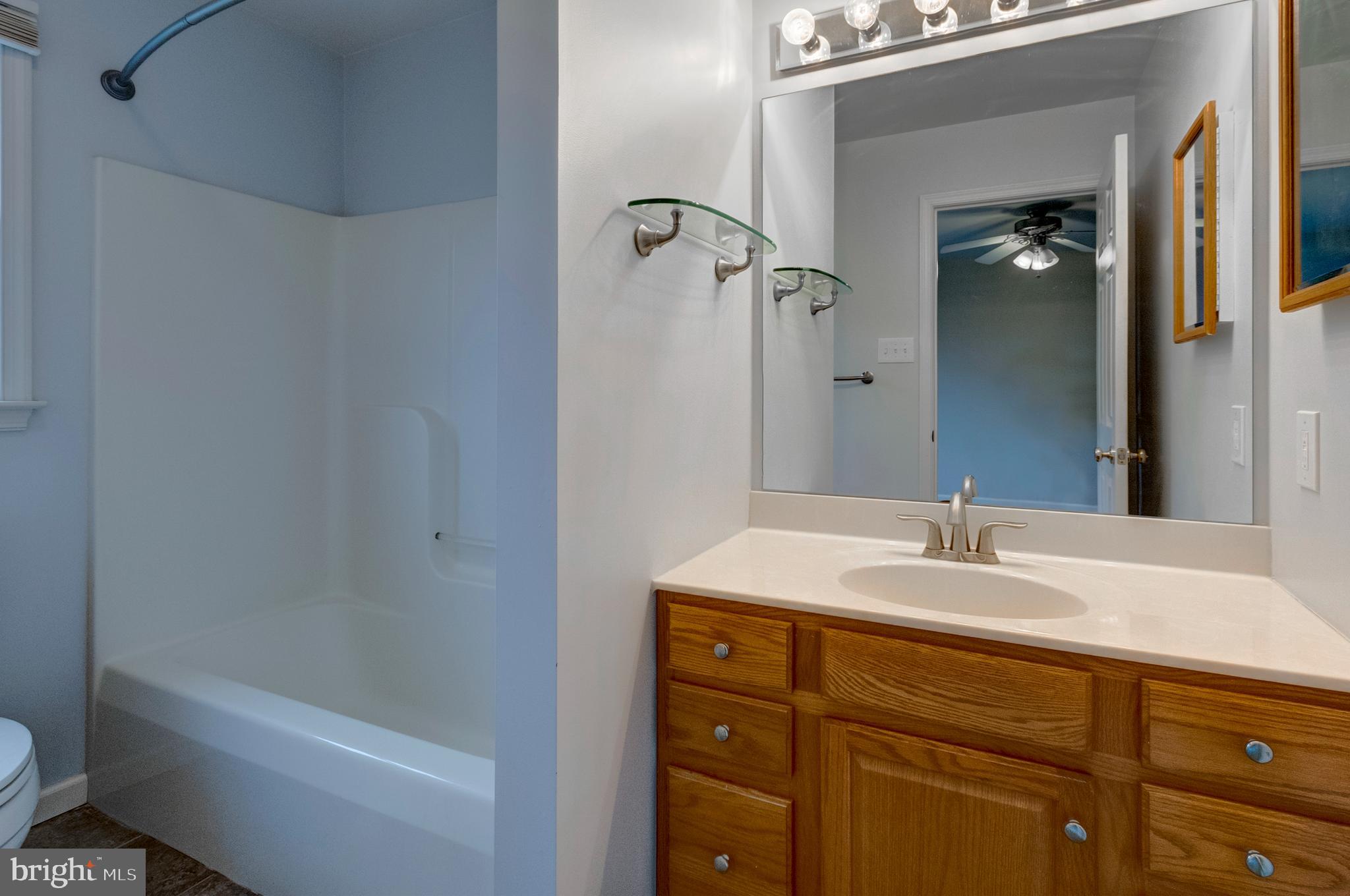 LOGANS RUN - Residential