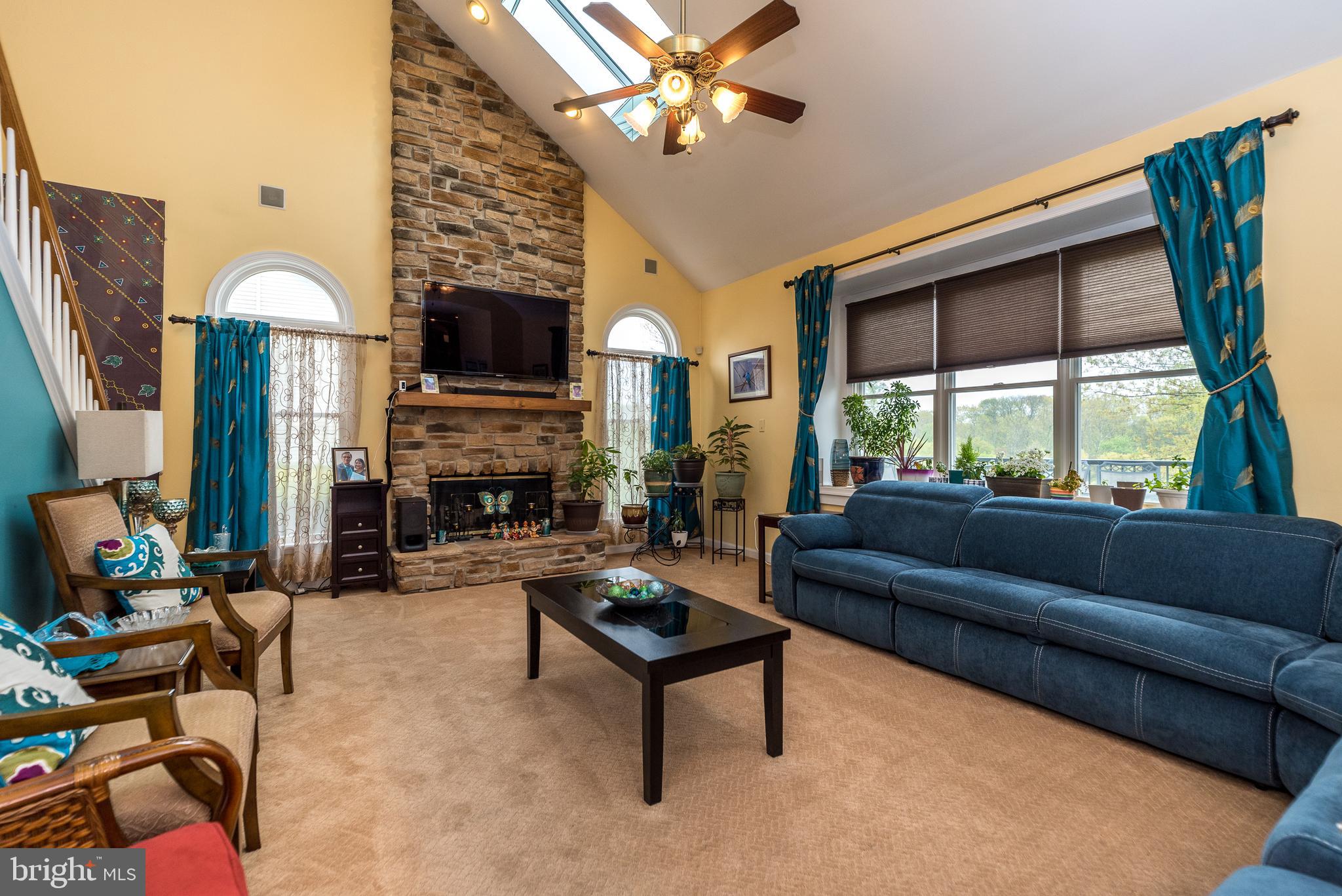 BUCKS CTY COUNTRYC - Residential