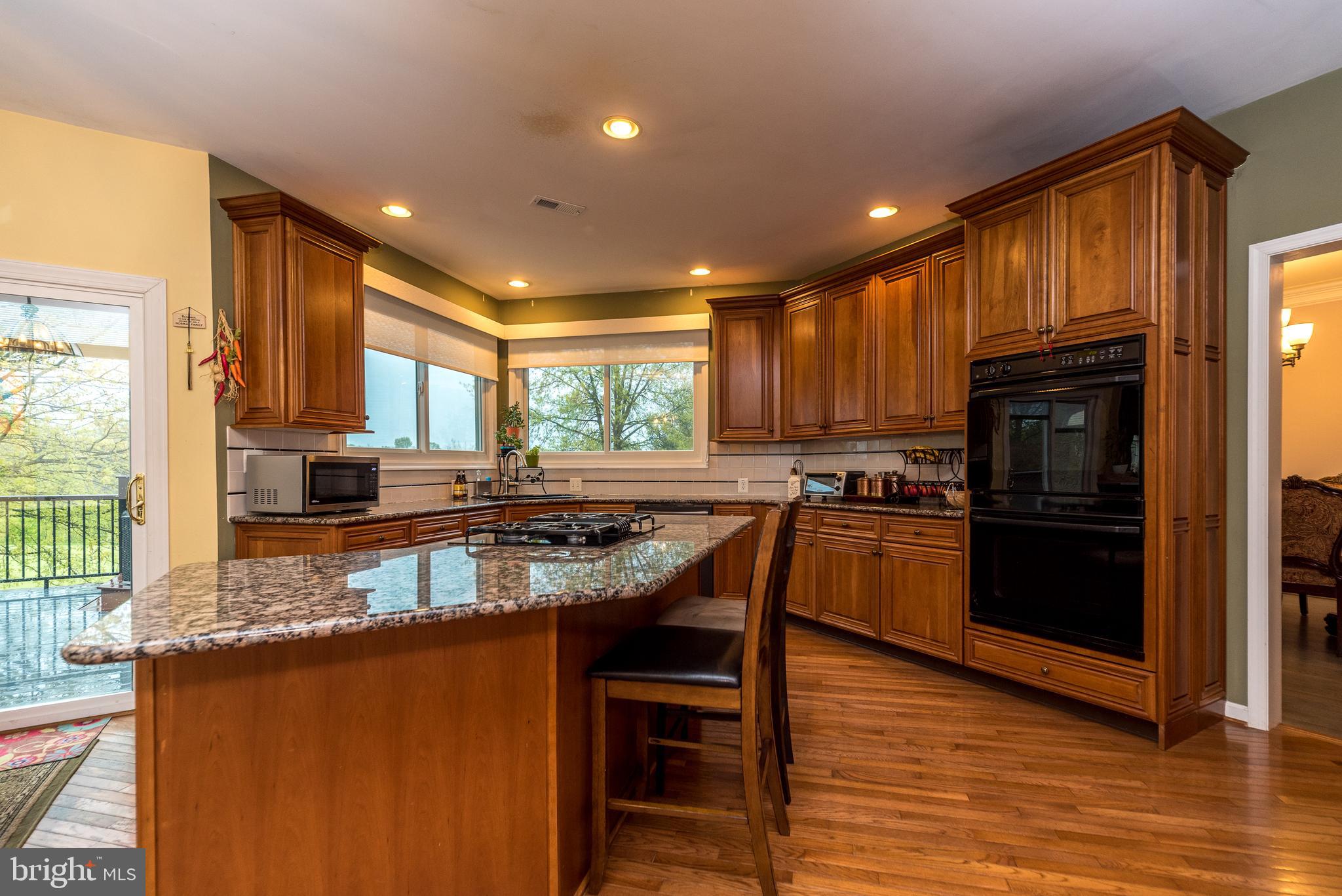 BUCKS CTY COUNTRYC - Residential