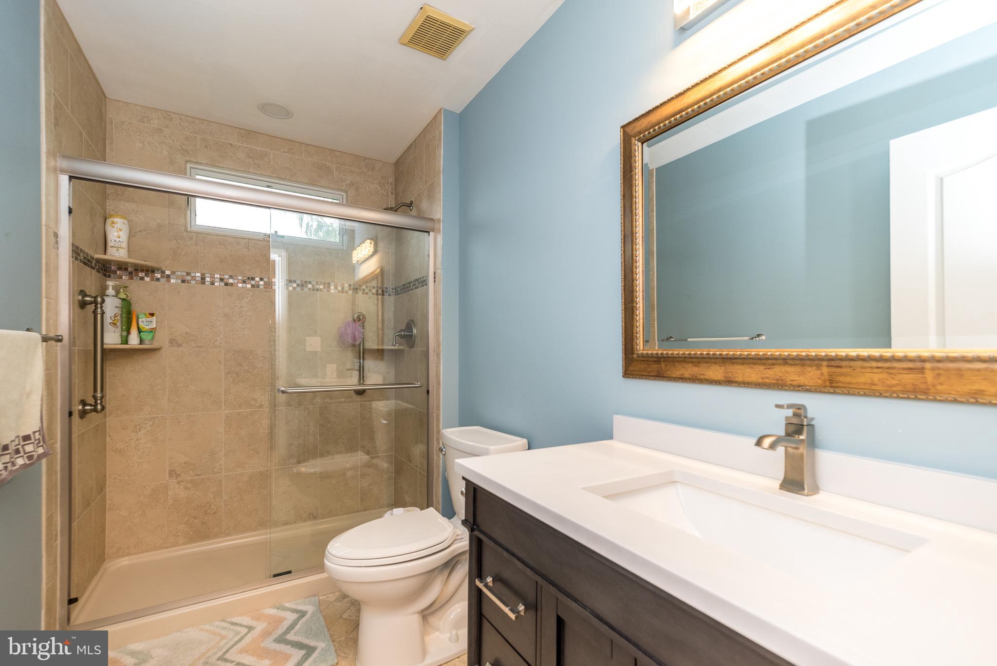 BUCKS CTY COUNTRYC - Residential