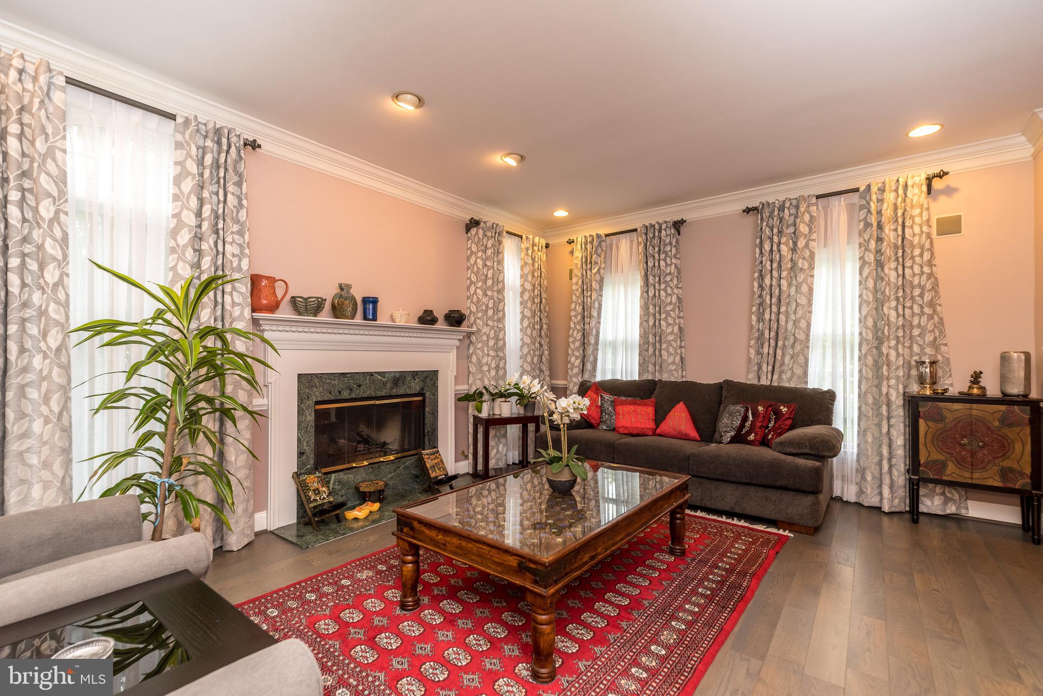 BUCKS CTY COUNTRYC - Residential