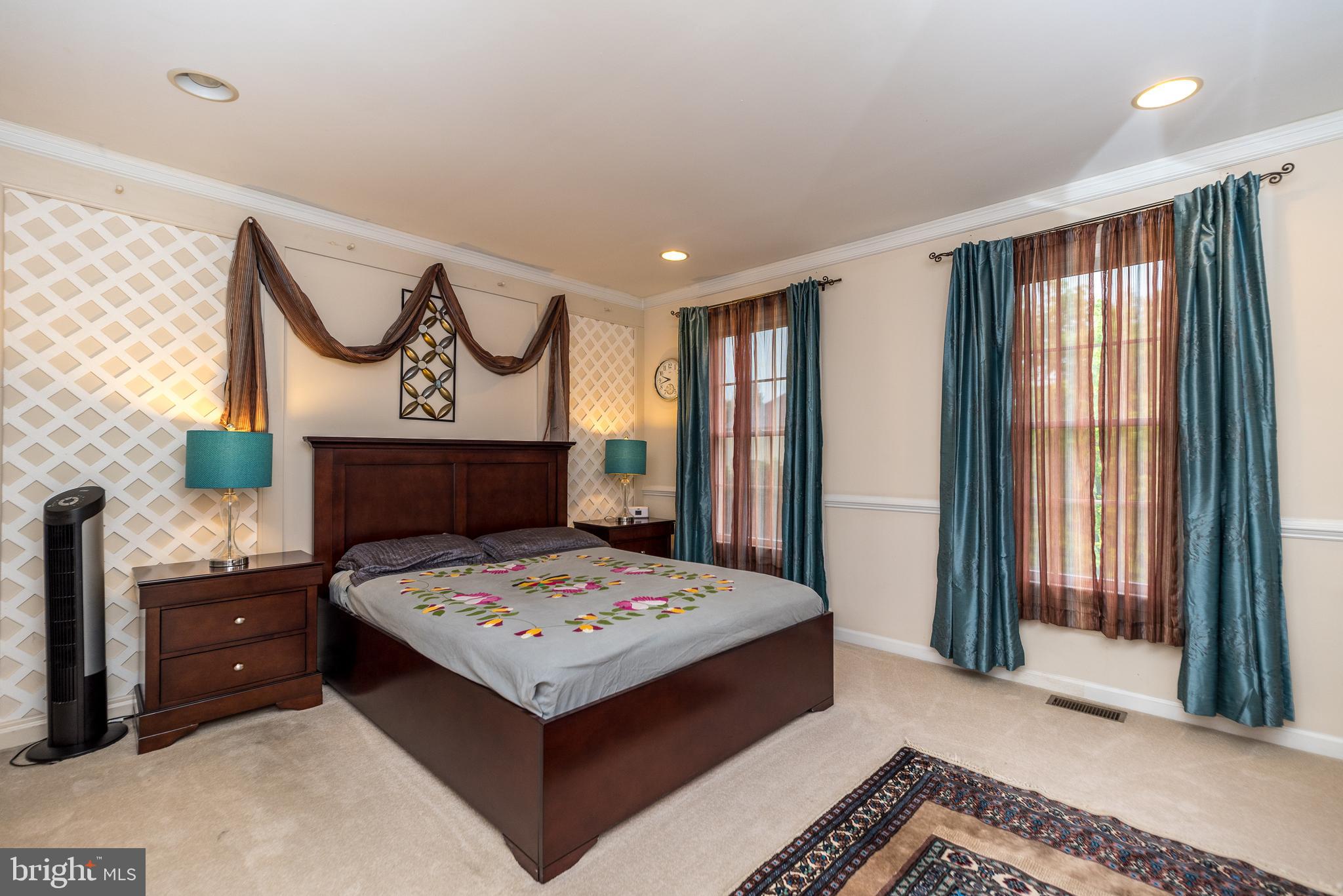 BUCKS CTY COUNTRYC - Residential