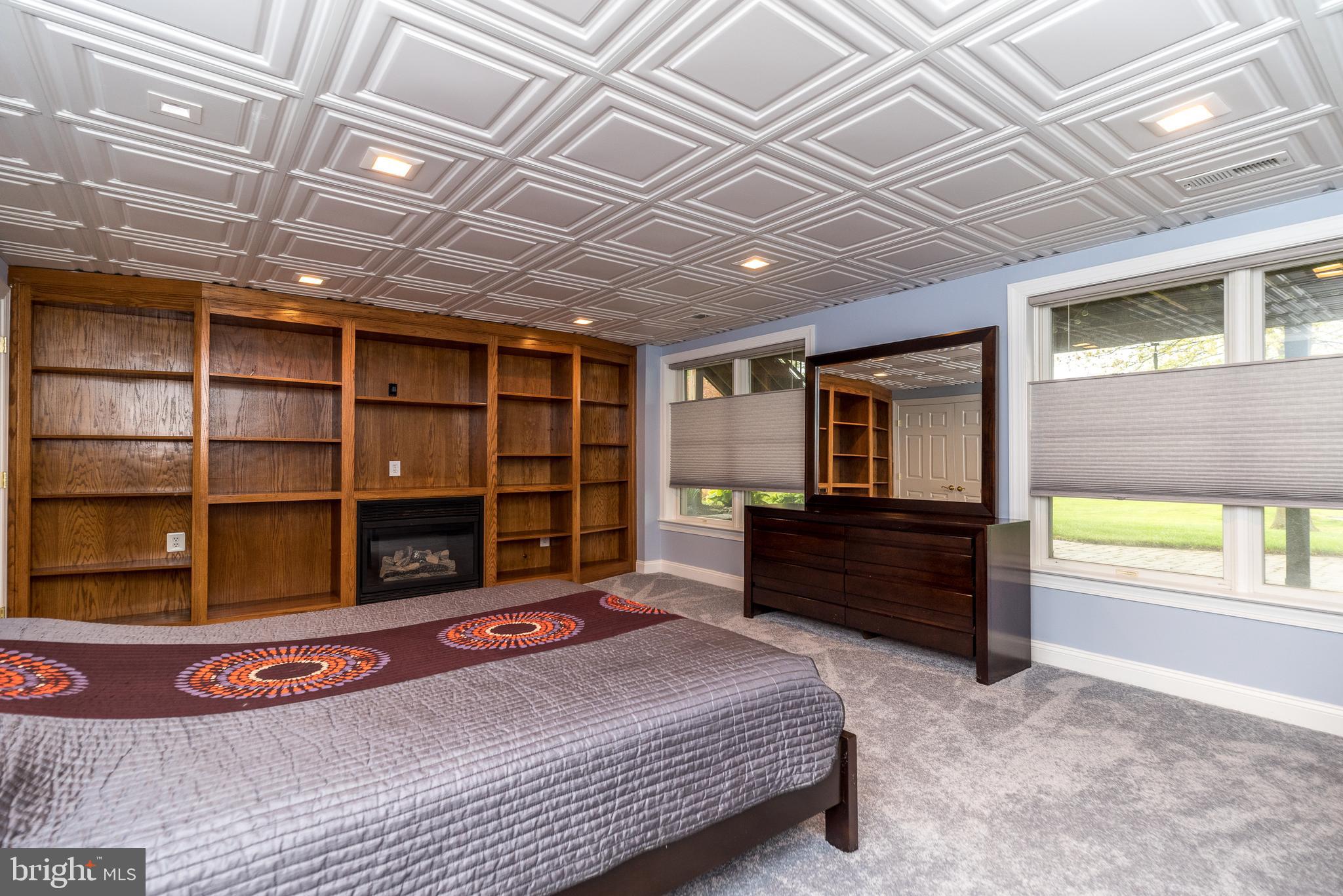 BUCKS CTY COUNTRYC - Residential