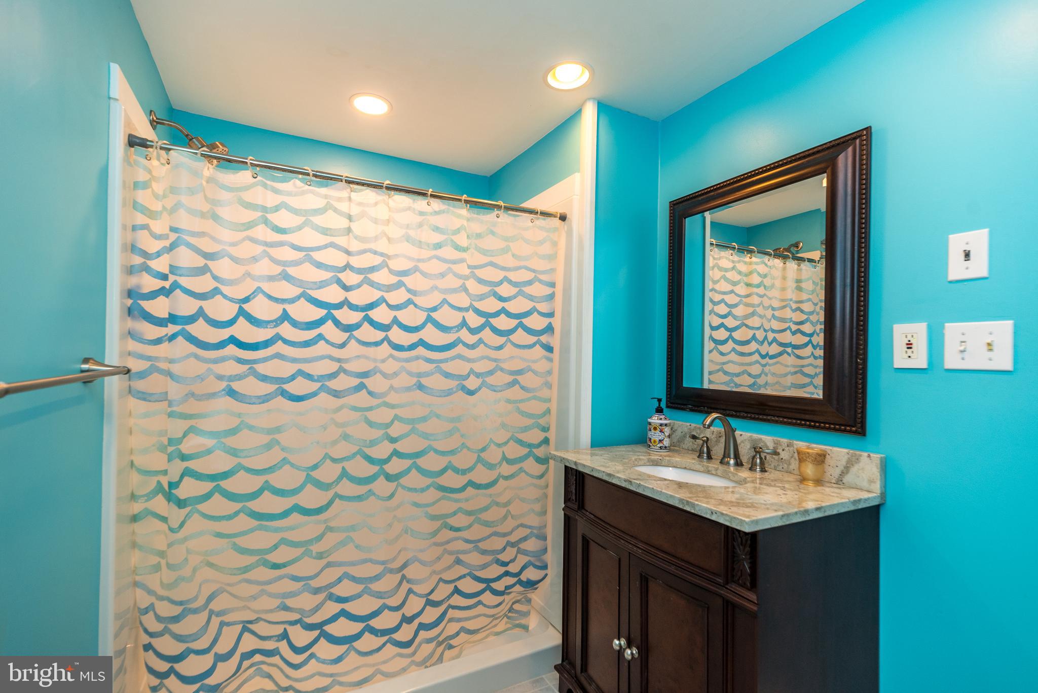 BUCKS CTY COUNTRYC - Residential