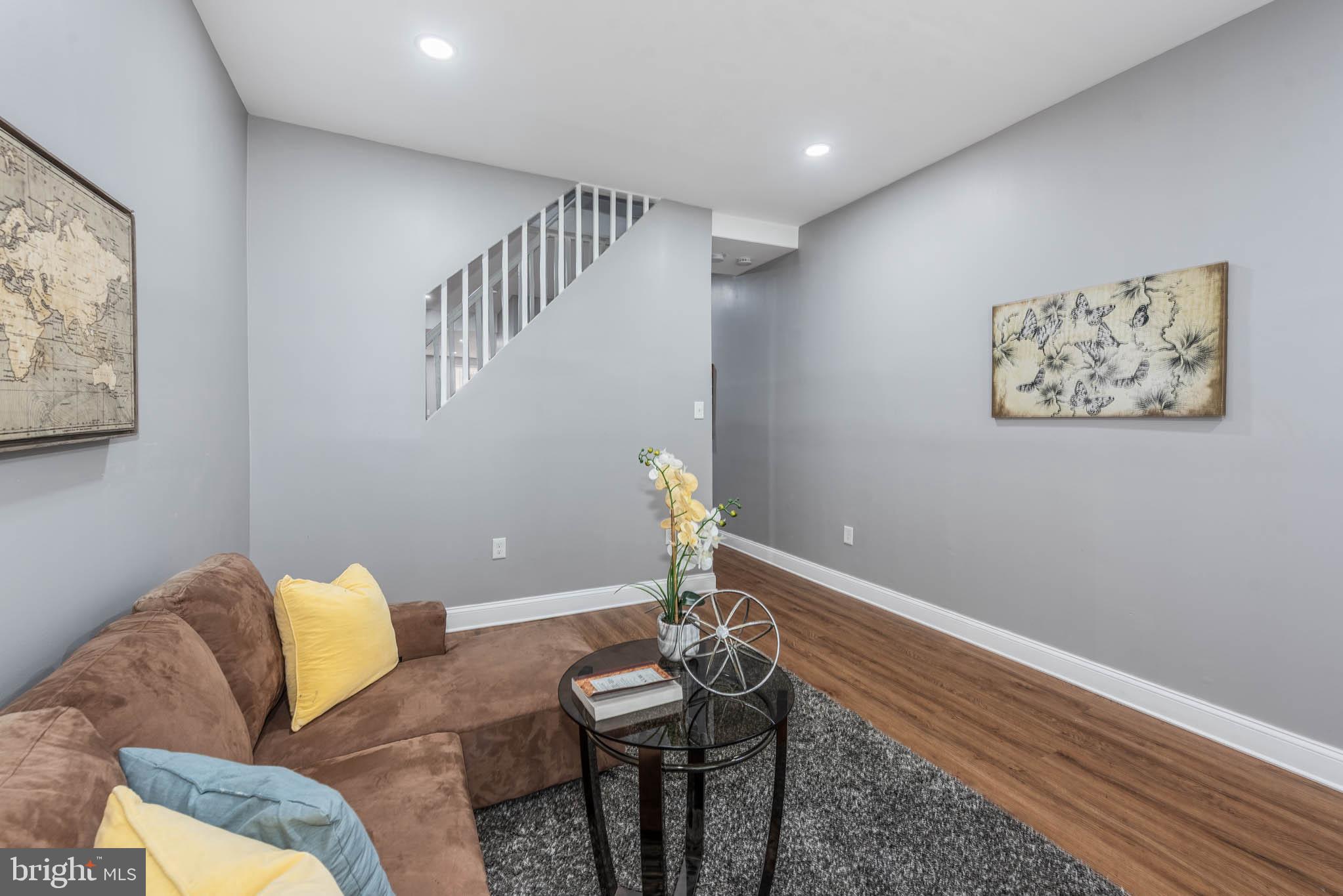 439 E 27TH STREET