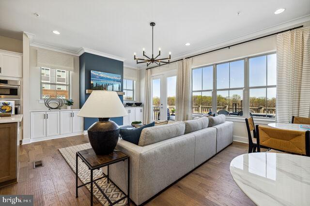 THE GROVE - Residential