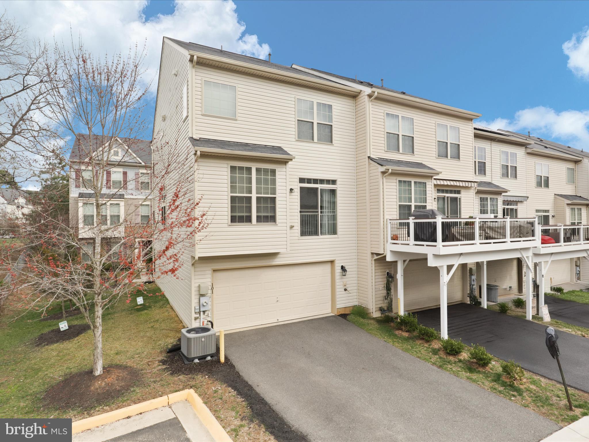 OCCOQUAN HEIGHTS - Residential