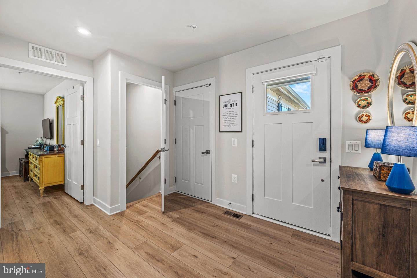 8406 MEADOW ROCK COURT