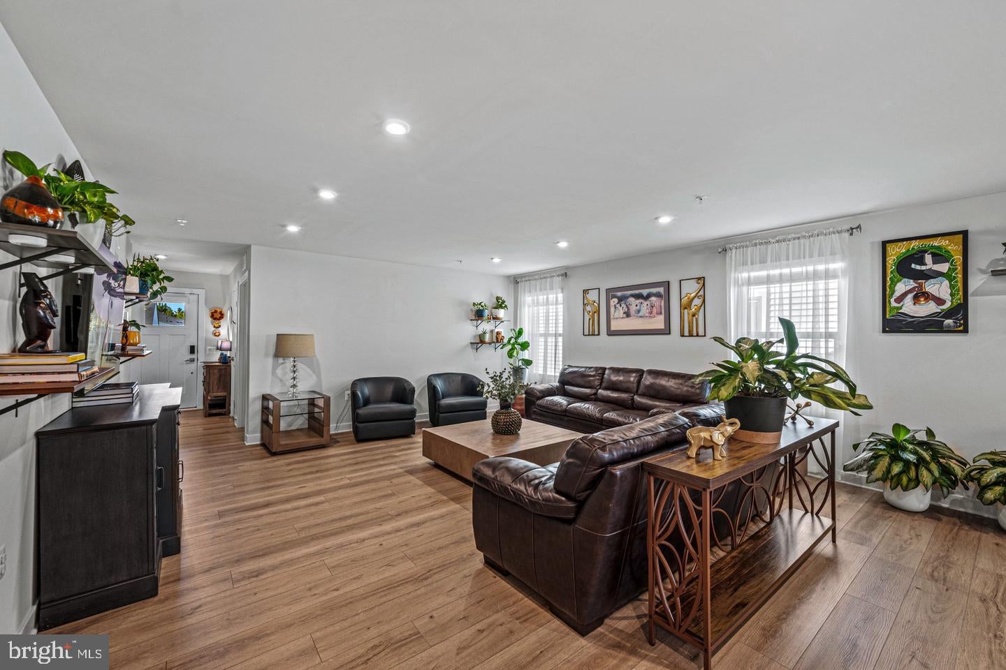 8406 MEADOW ROCK COURT