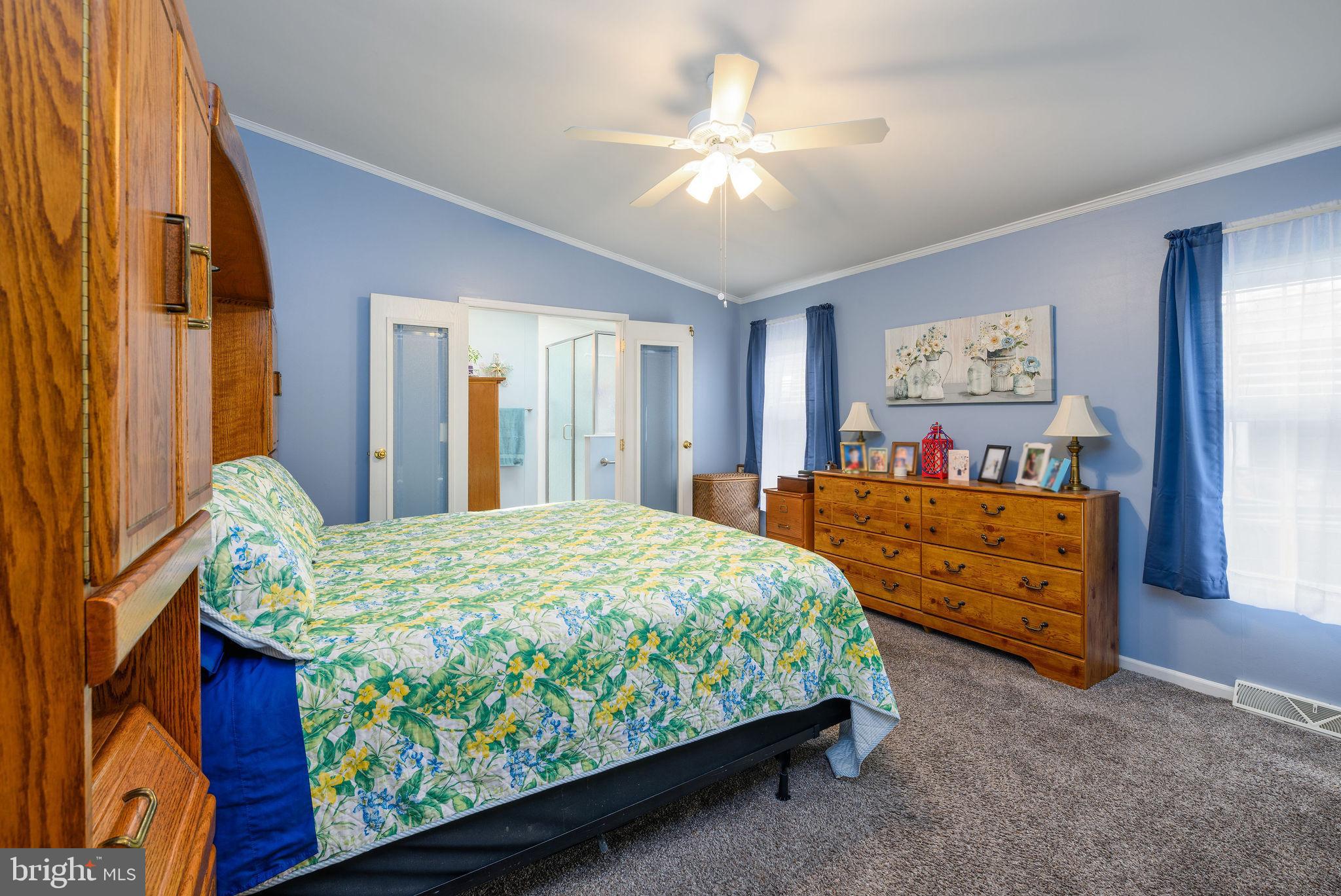 POTNETS LAKESIDE - Residential