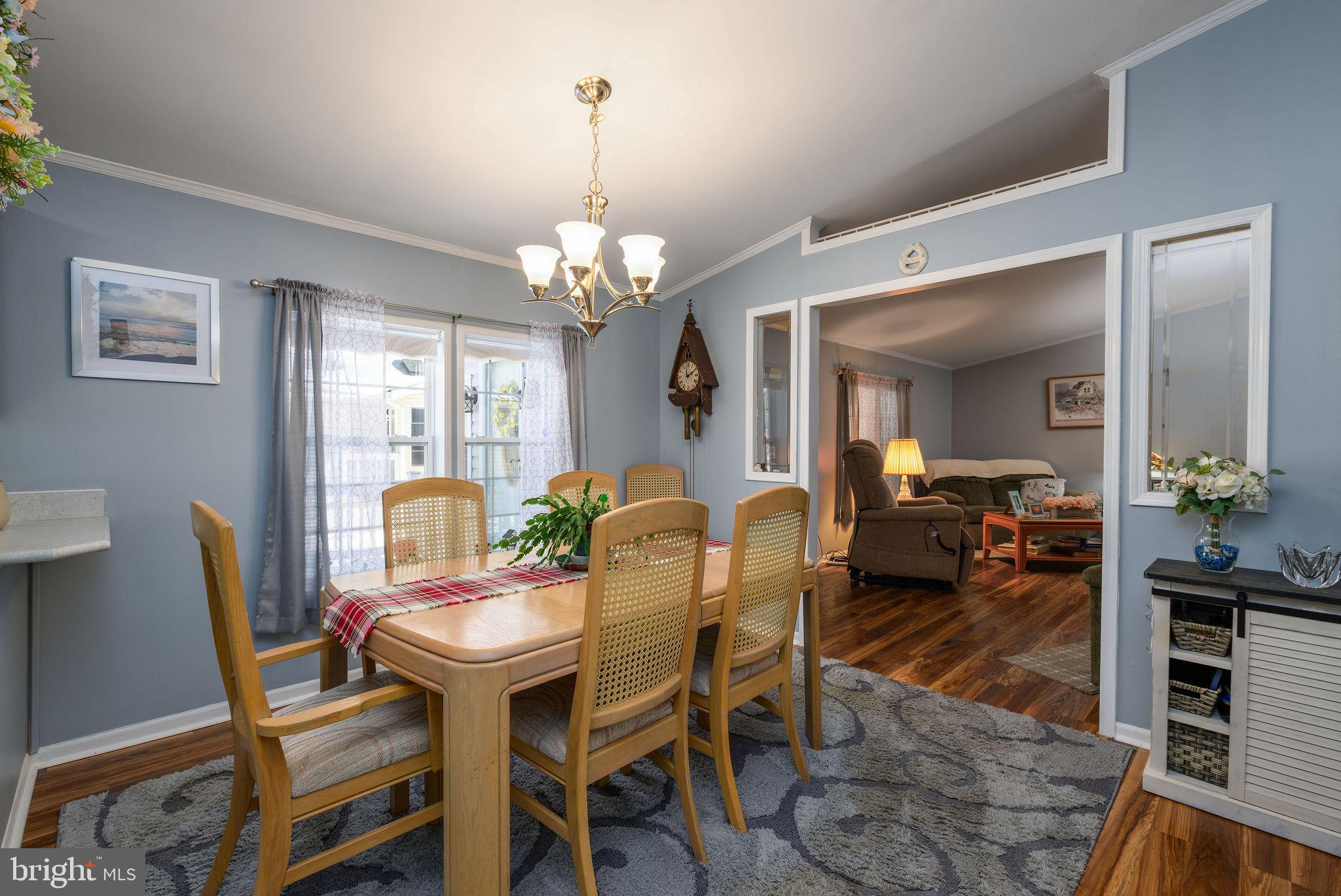 POTNETS LAKESIDE - Residential