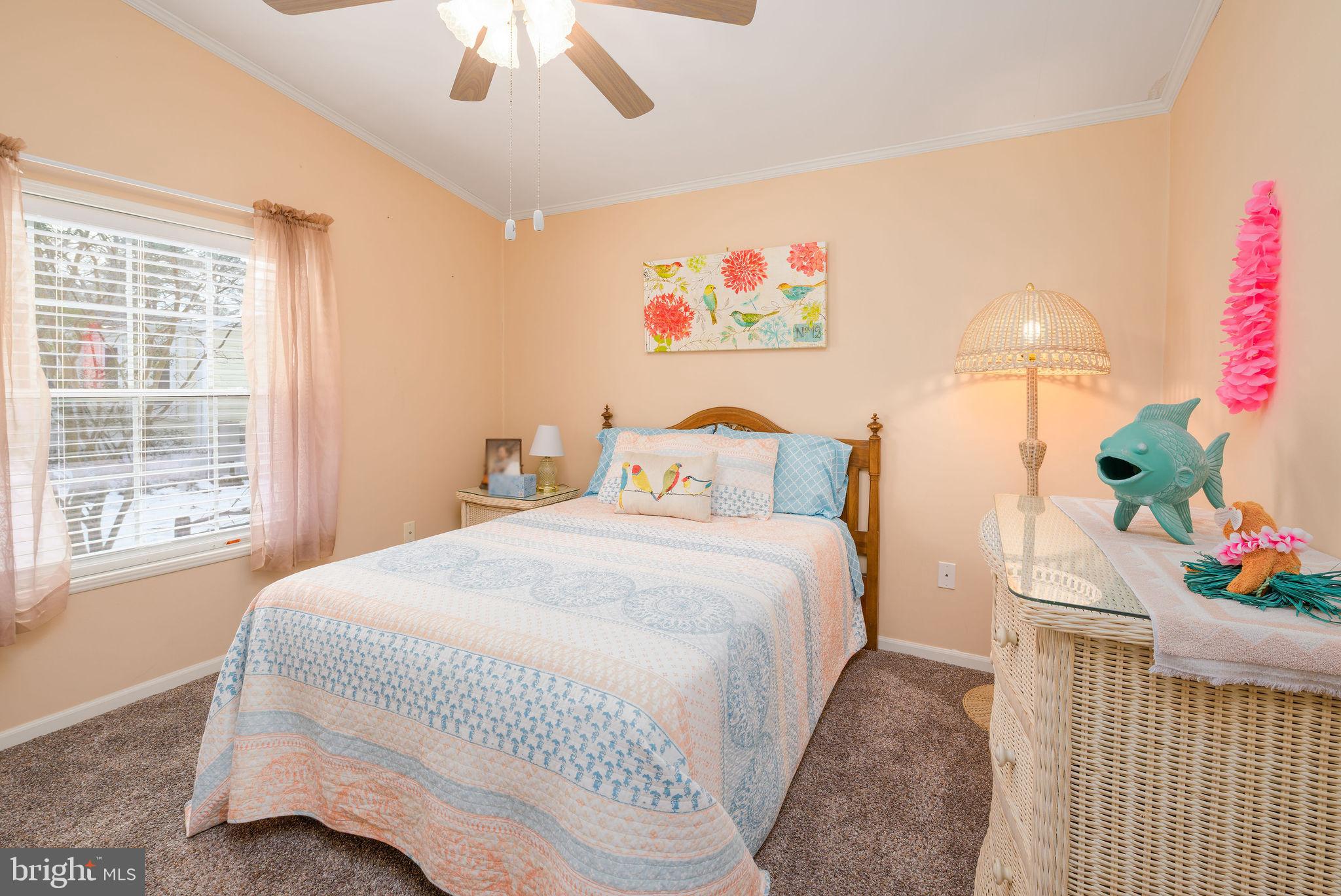 POTNETS LAKESIDE - Residential