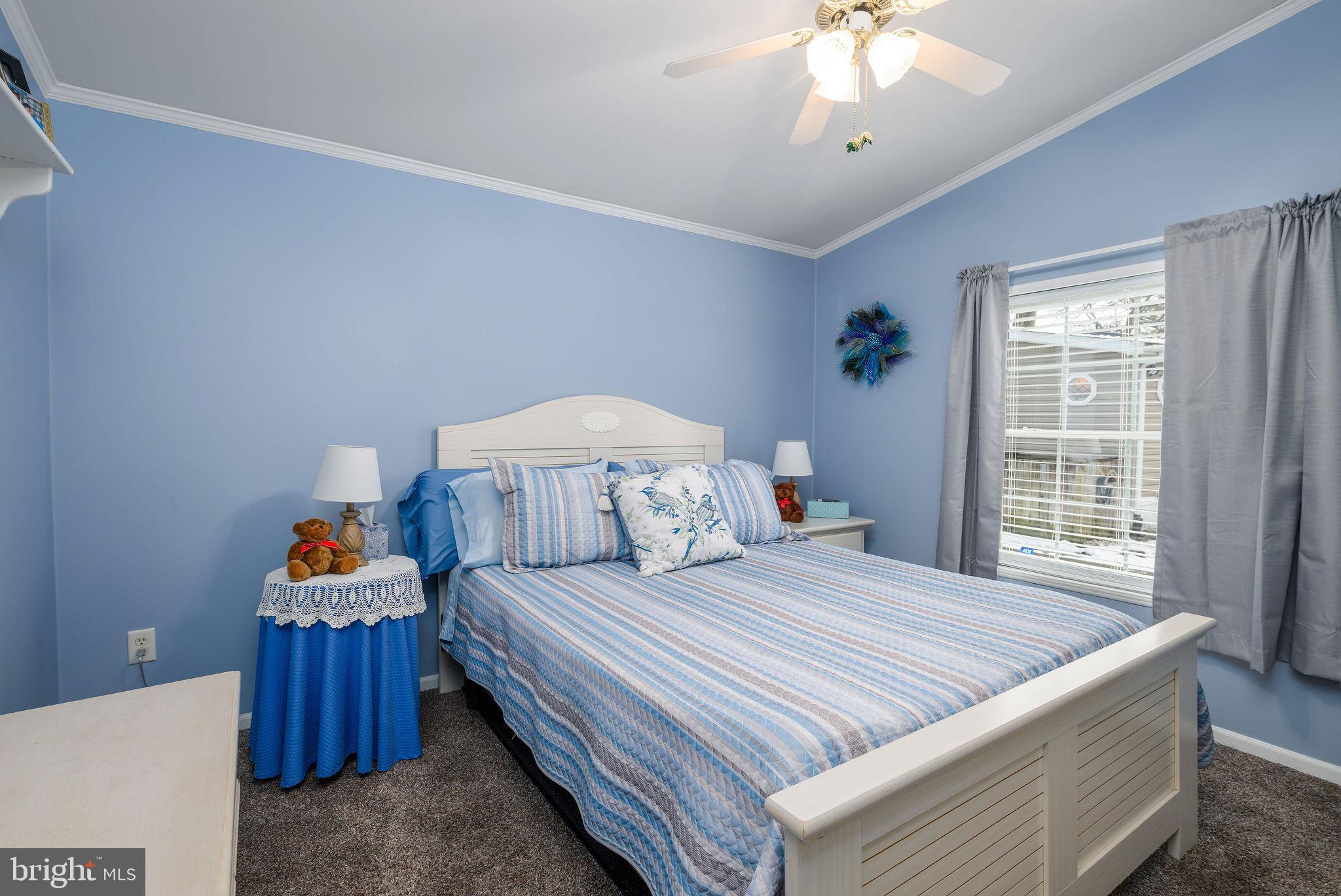 POTNETS LAKESIDE - Residential