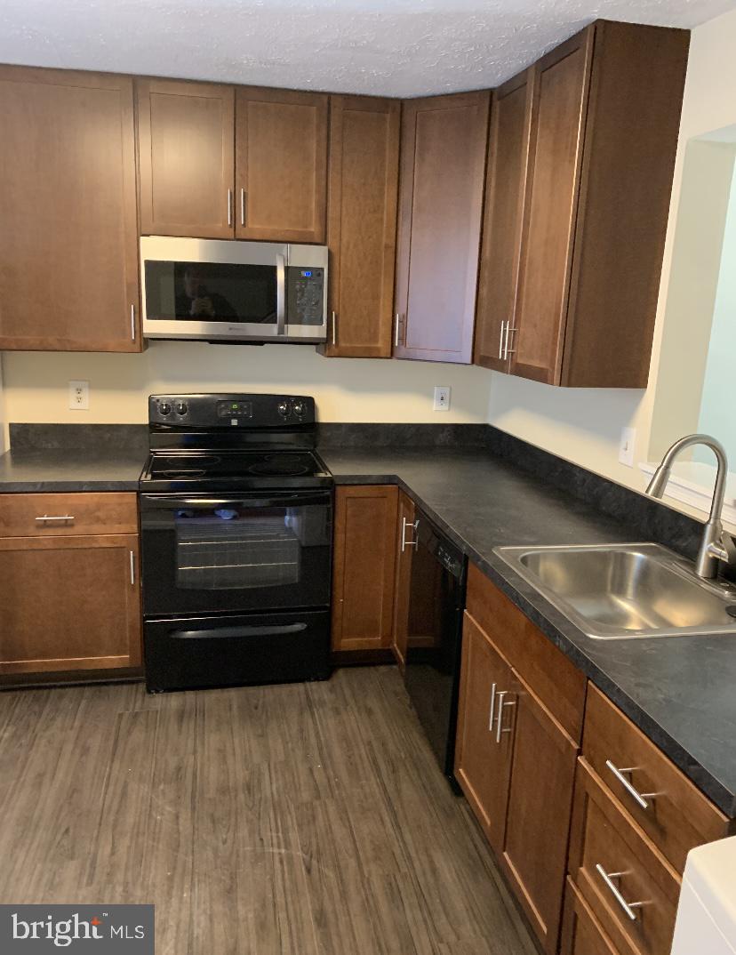 ST CHARLES SUB - WAKEFIELD - Residential Lease