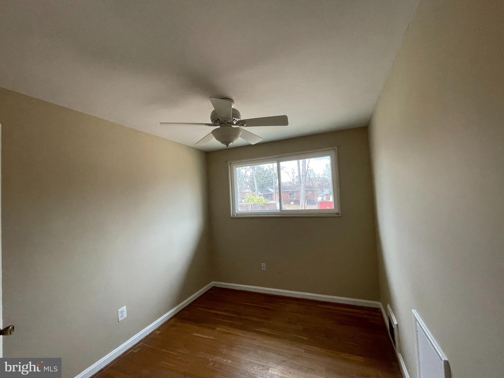 COLLEGE PARK ESTATES - Residential