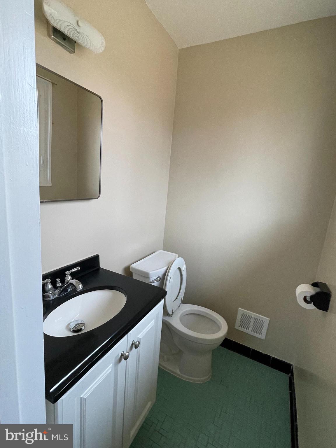 COLLEGE PARK ESTATES - Residential