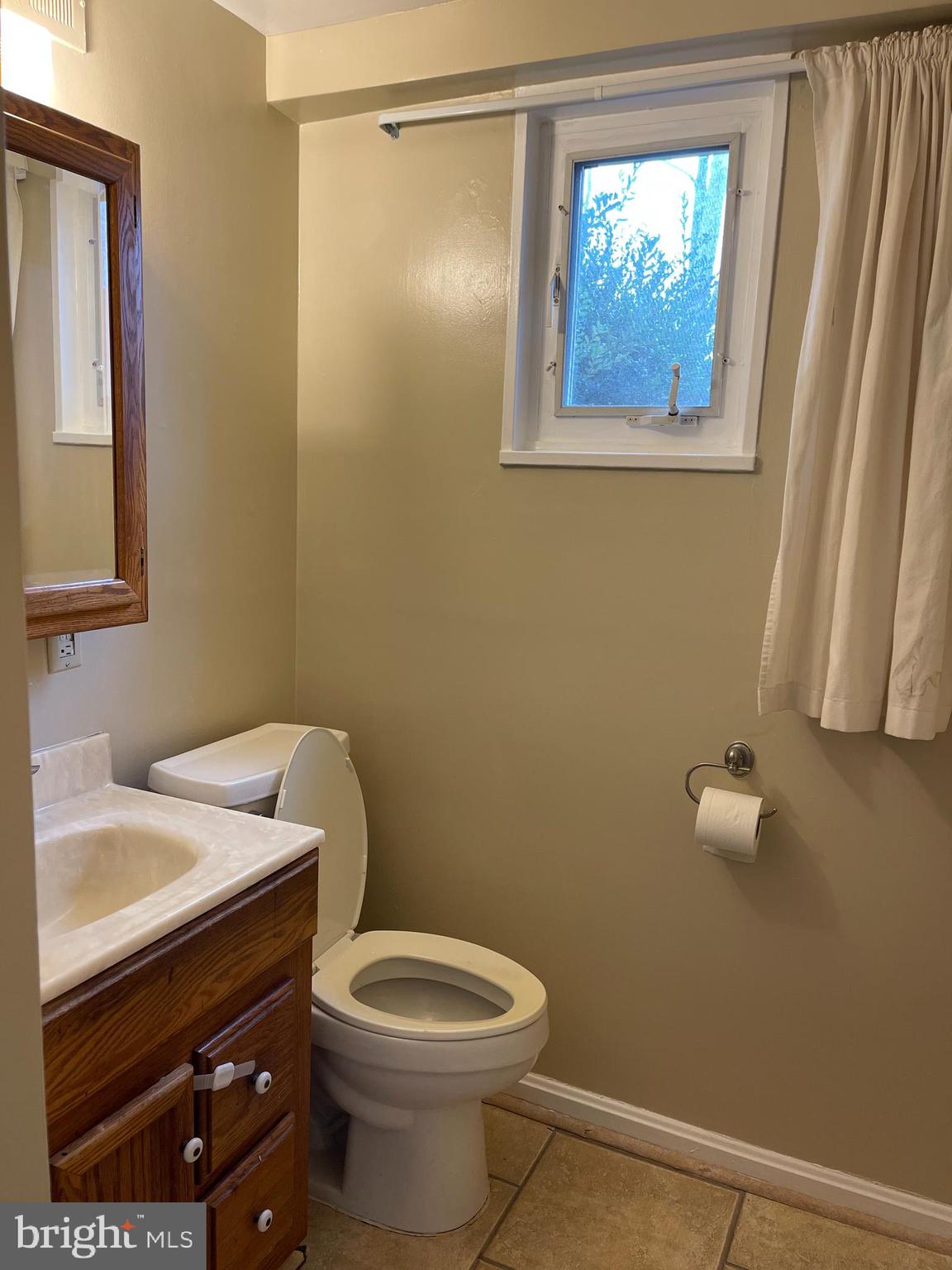 COLLEGE PARK ESTATES - Residential