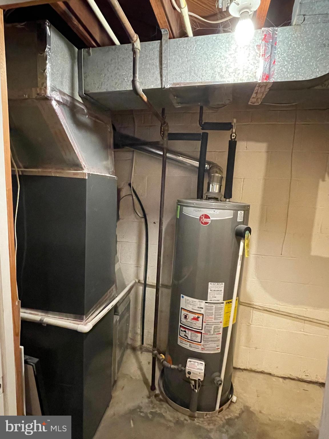 COLLEGE PARK ESTATES - Residential