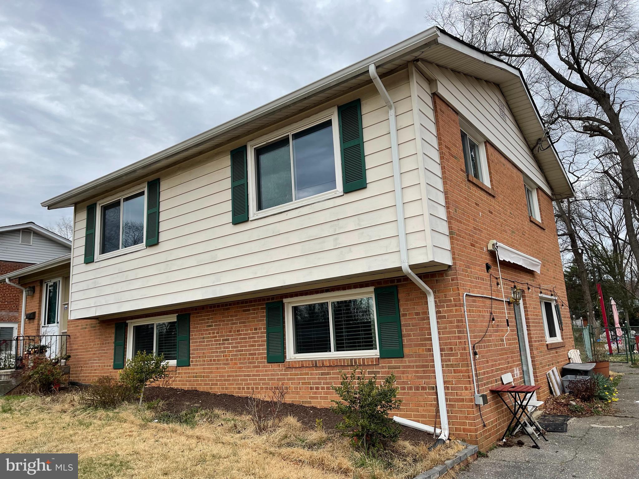 COLLEGE PARK ESTATES - Residential