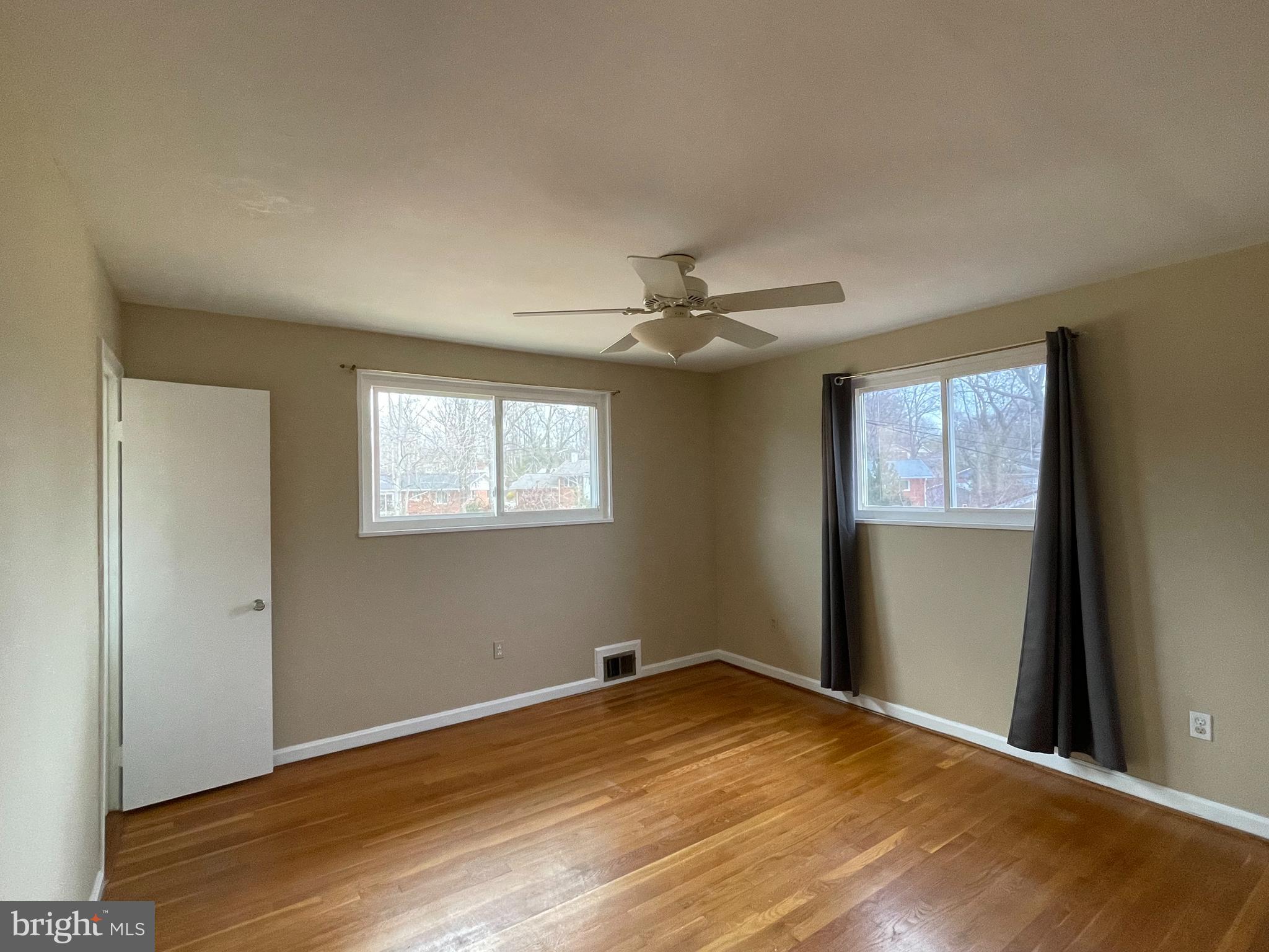 COLLEGE PARK ESTATES - Residential