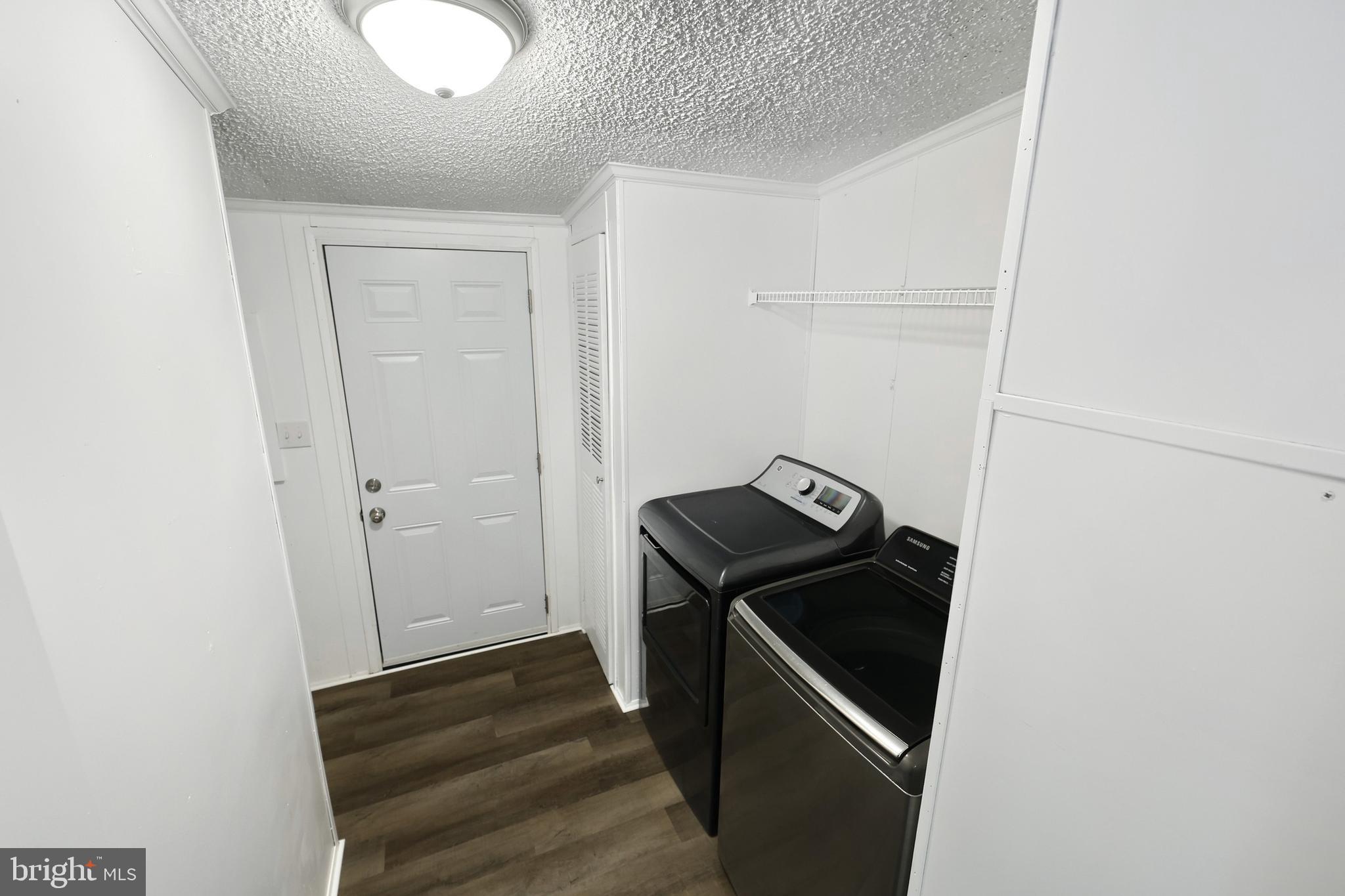 TALL OAK ESTATES - Residential