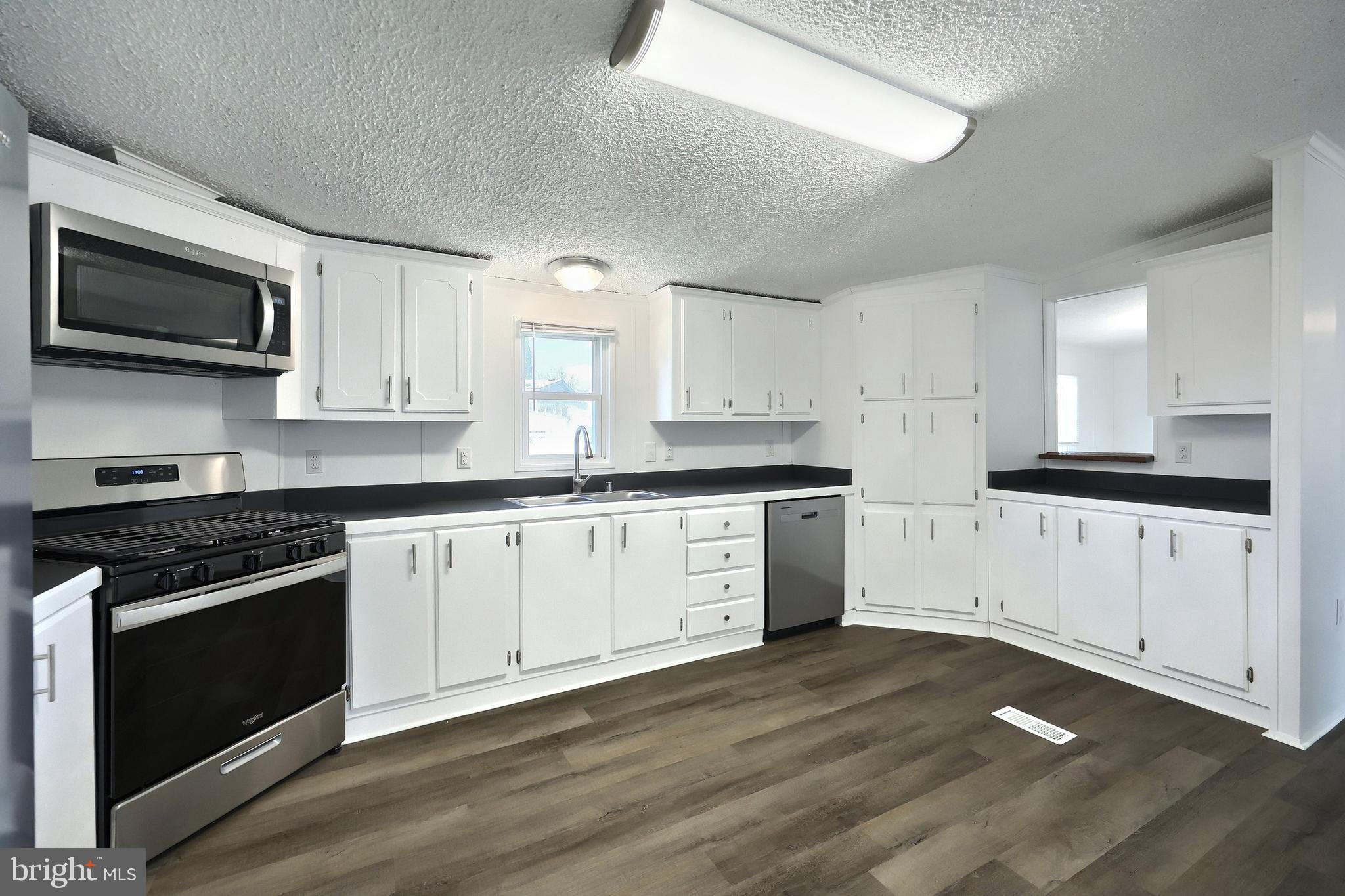 TALL OAK ESTATES - Residential