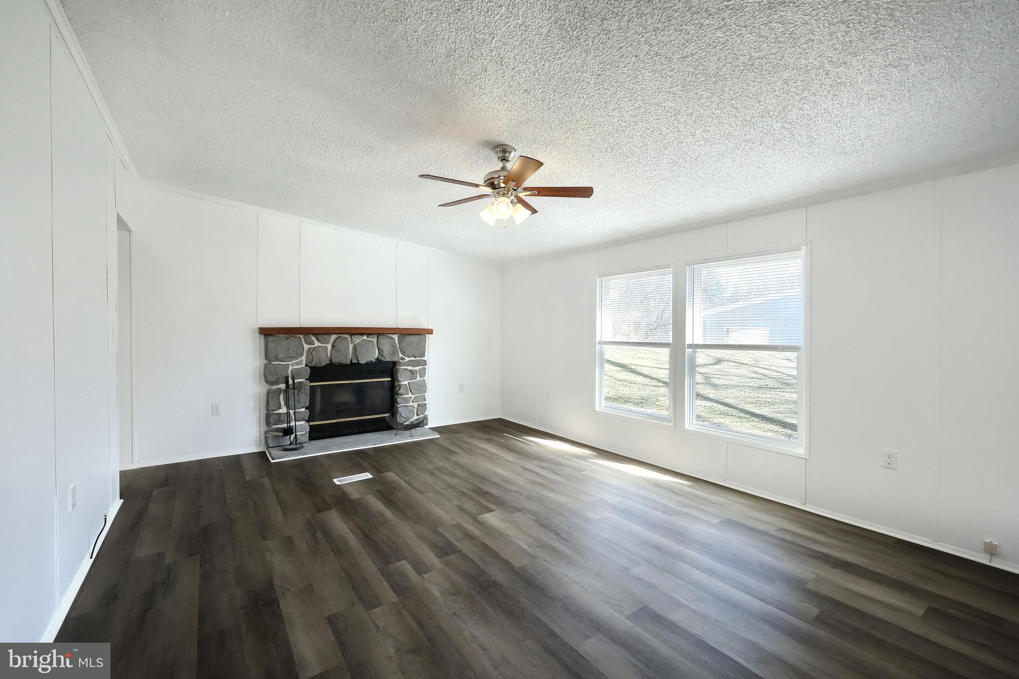 TALL OAK ESTATES - Residential