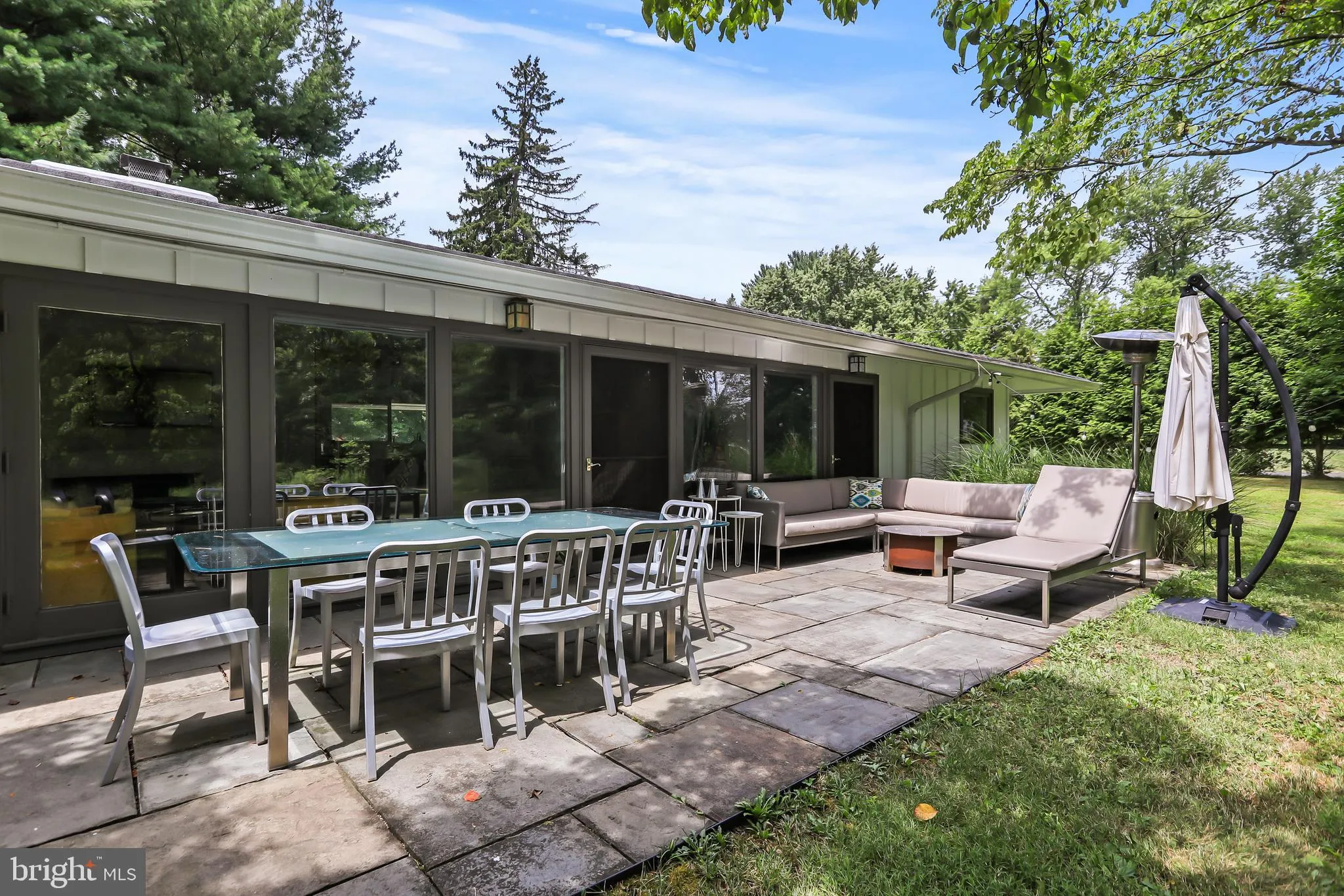 Princeton, New Jersey 08540, United States, 4 Bedrooms Bedrooms, ,2 BathroomsBathrooms,Residential,Active,146901