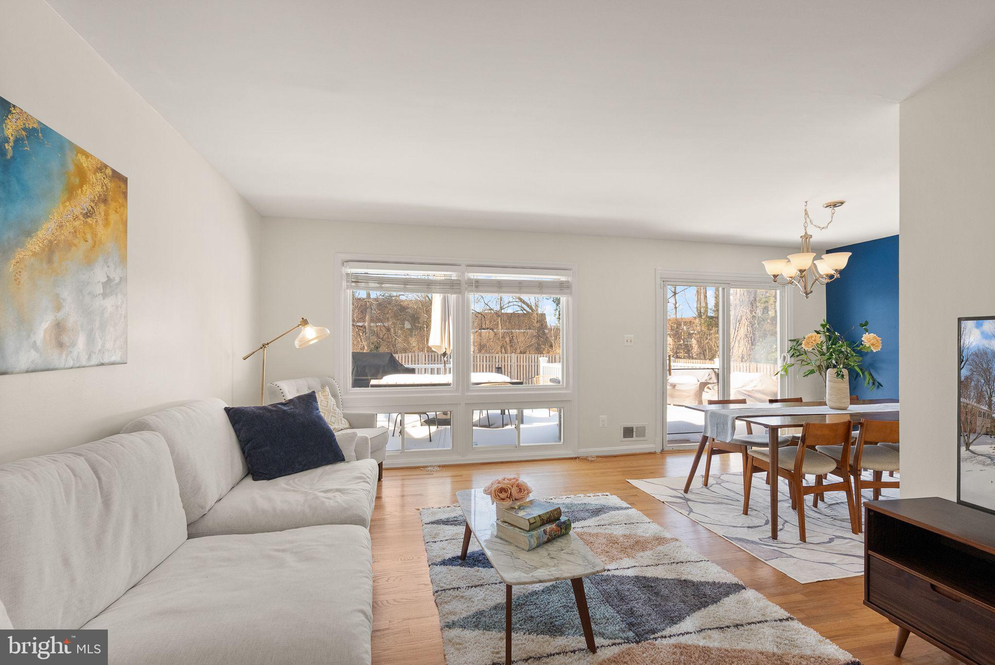 MOSBY WOODS - Residential