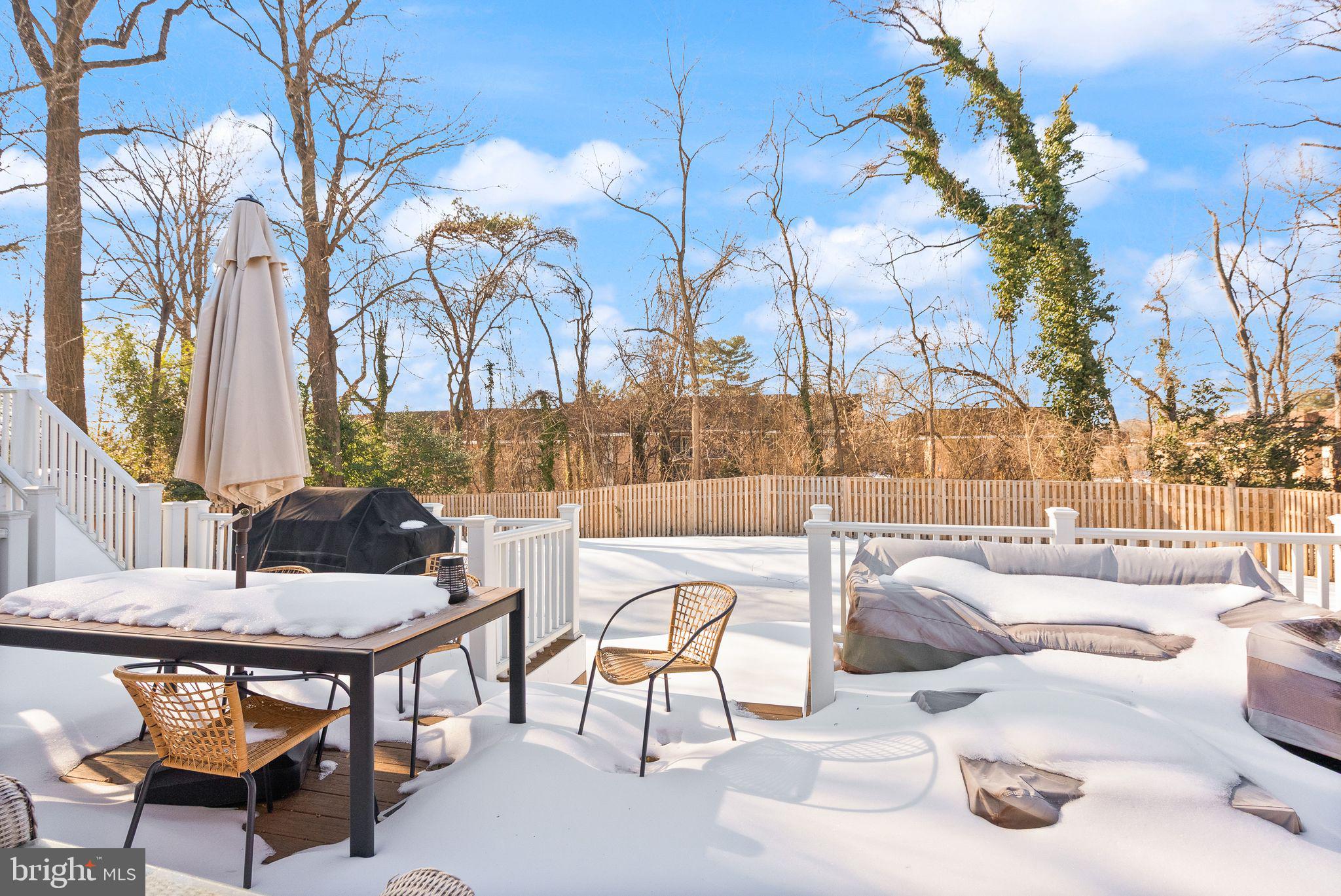 MOSBY WOODS - Residential