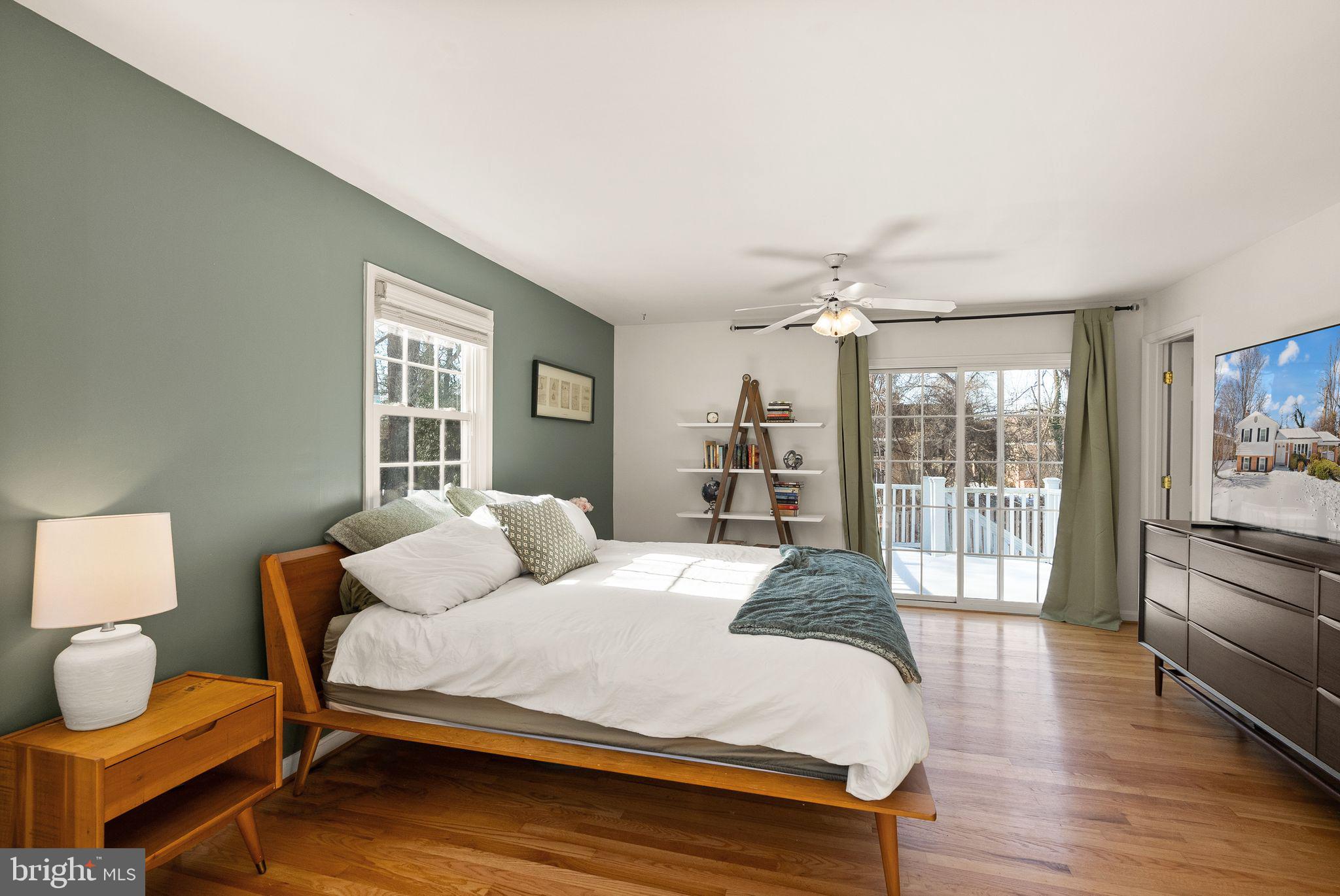 MOSBY WOODS - Residential