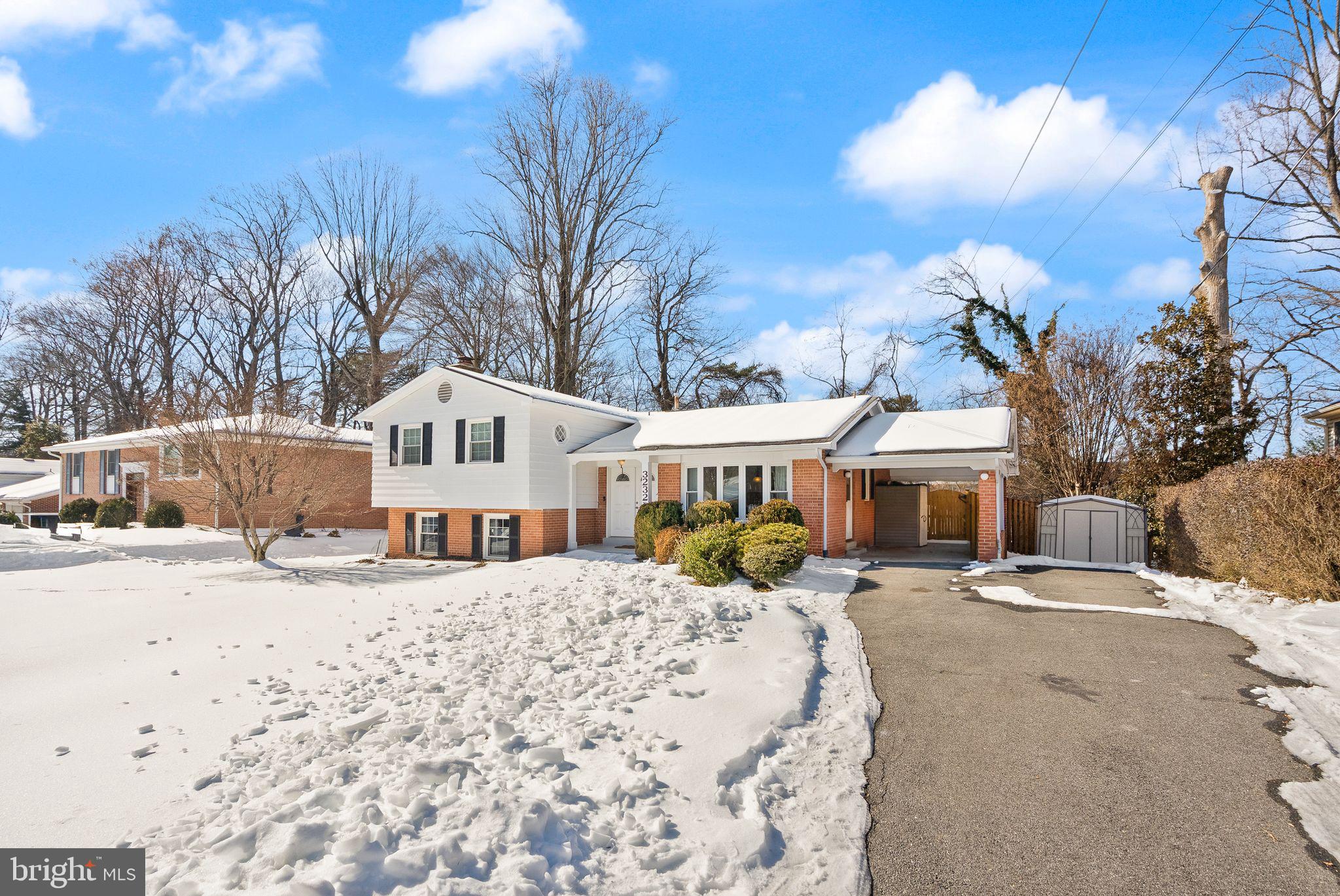 MOSBY WOODS - Residential