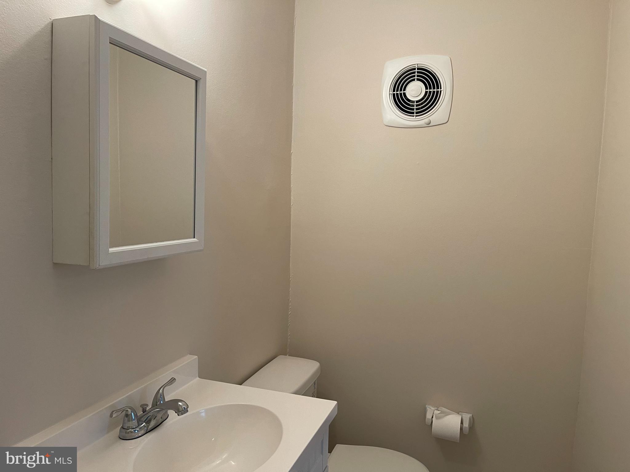 ABINGTON WOODS - Residential Lease