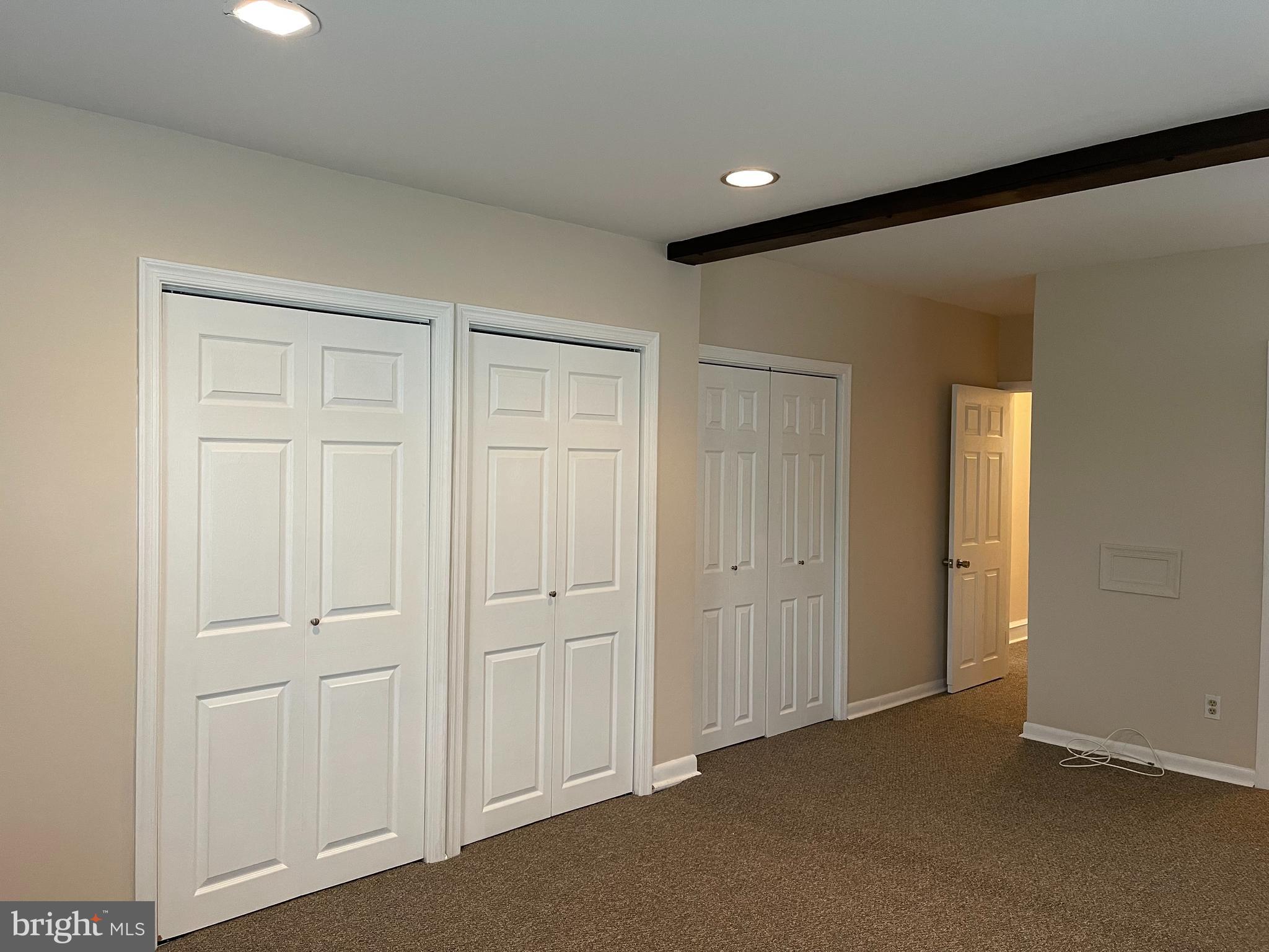 ABINGTON WOODS - Residential Lease