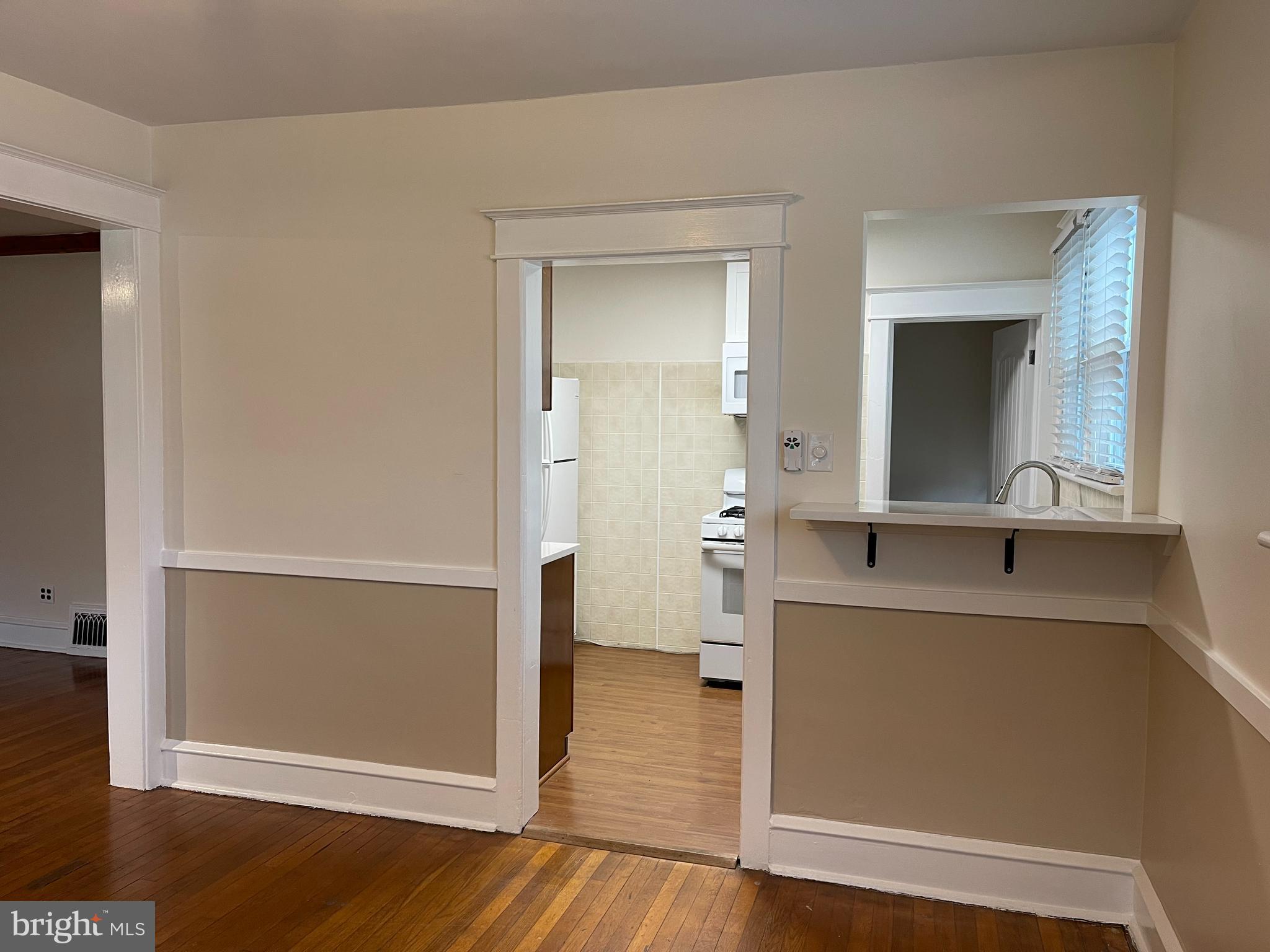 ABINGTON WOODS - Residential Lease