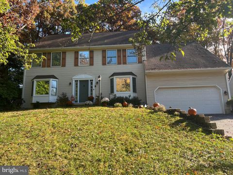 Photo of 44 S Muddy Creek Road, DENVER, PA 17517 (MLS # PALA2078856)