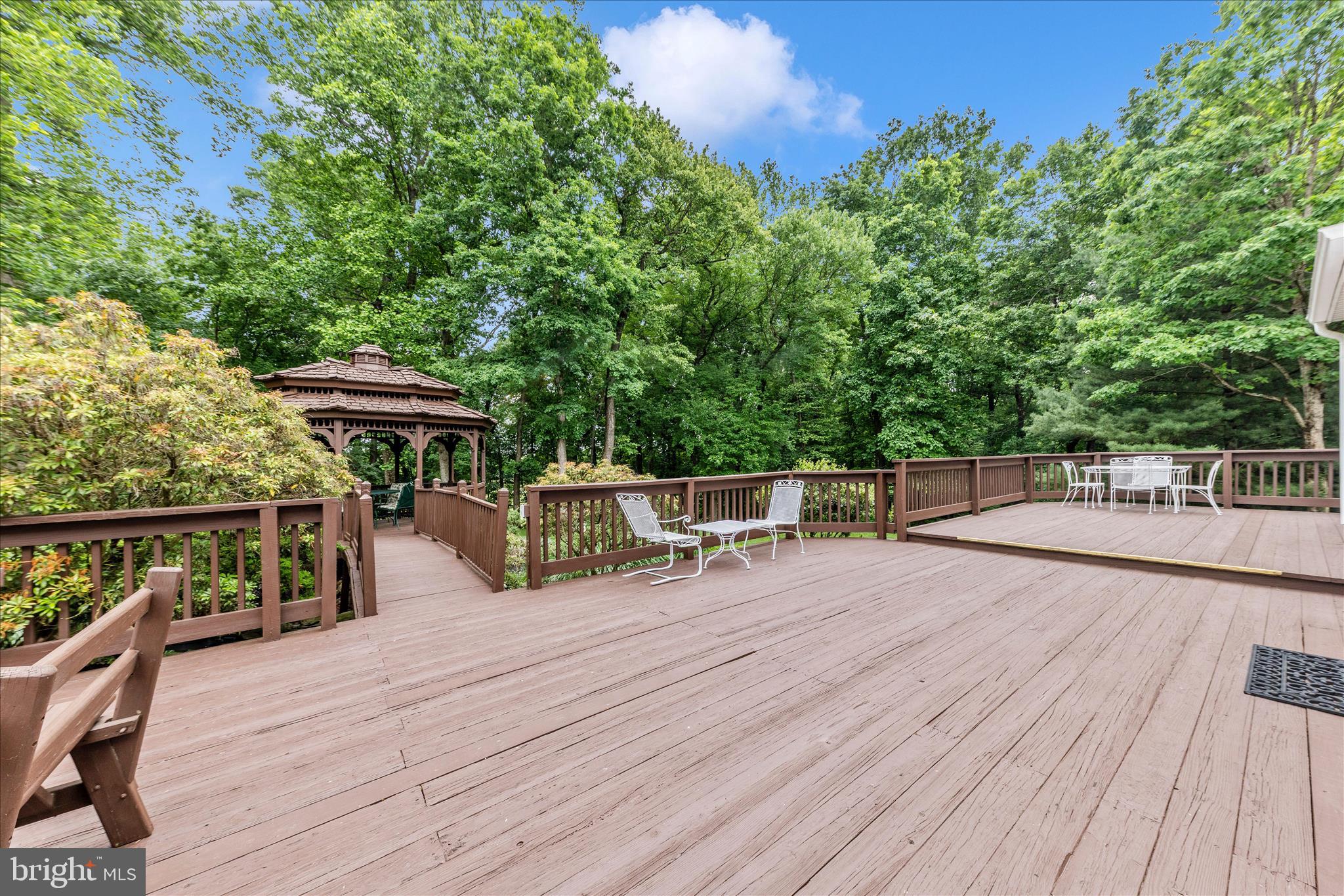 GRANBY WOODS - Residential