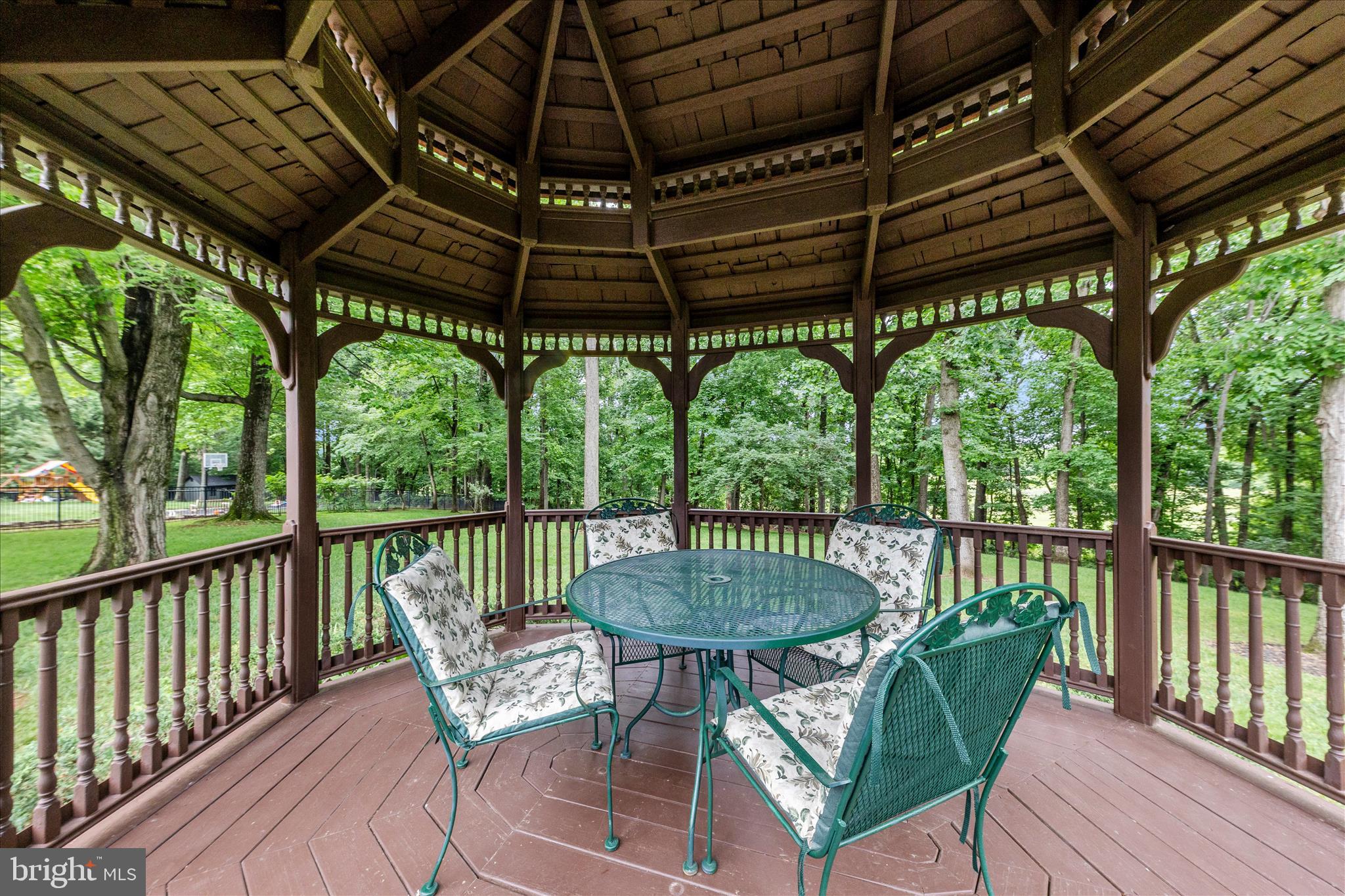 GRANBY WOODS - Residential