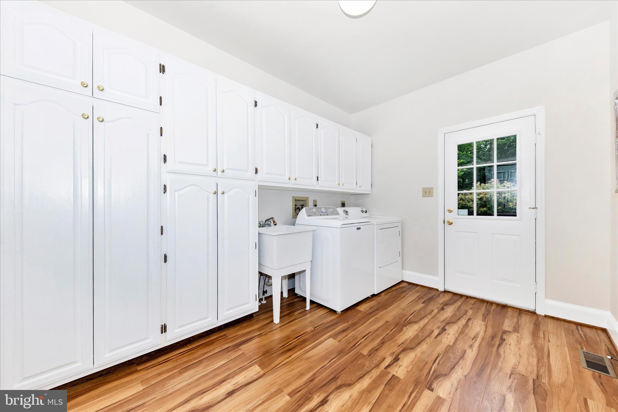 GRANBY WOODS - Residential