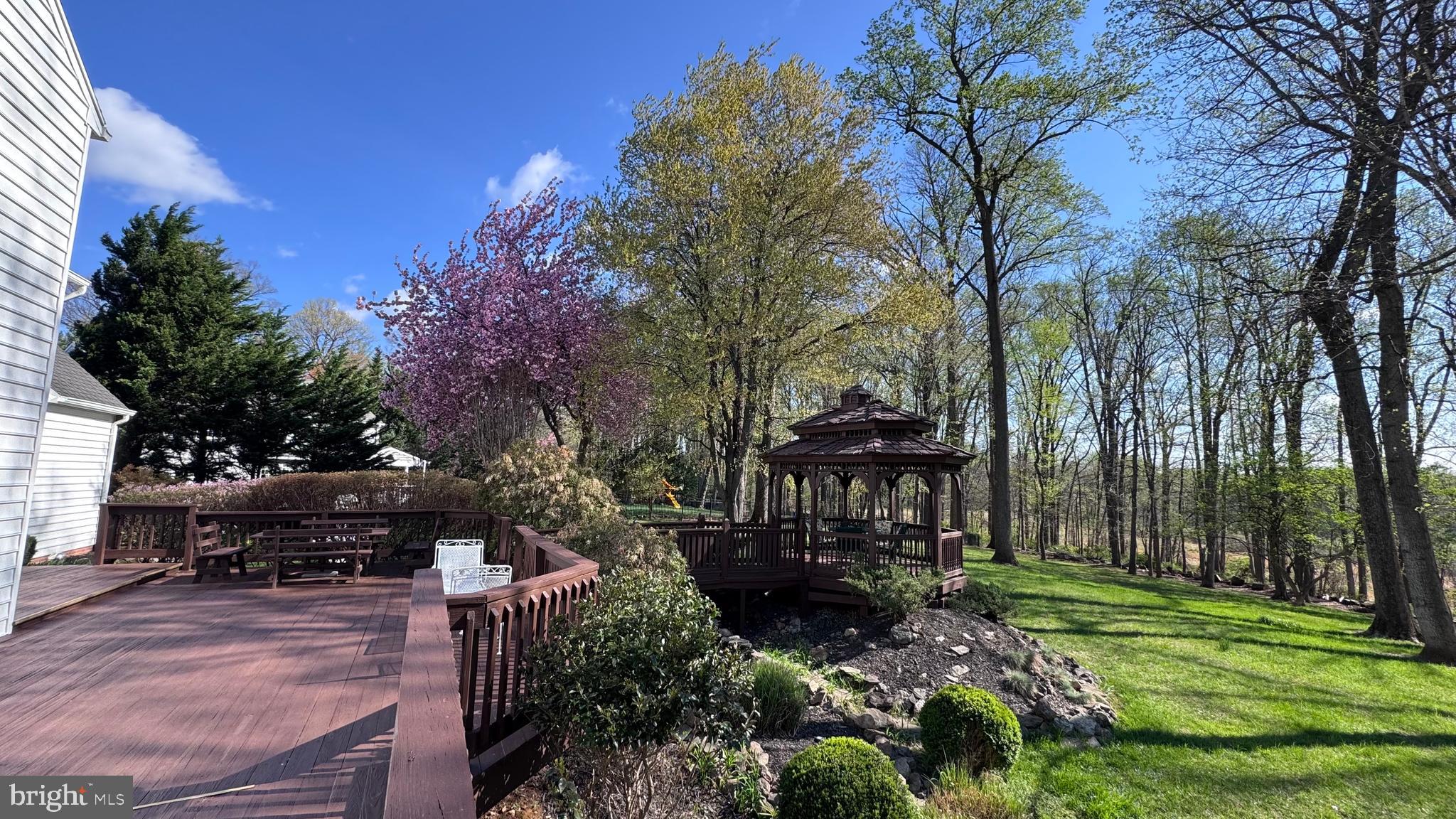 GRANBY WOODS - Residential
