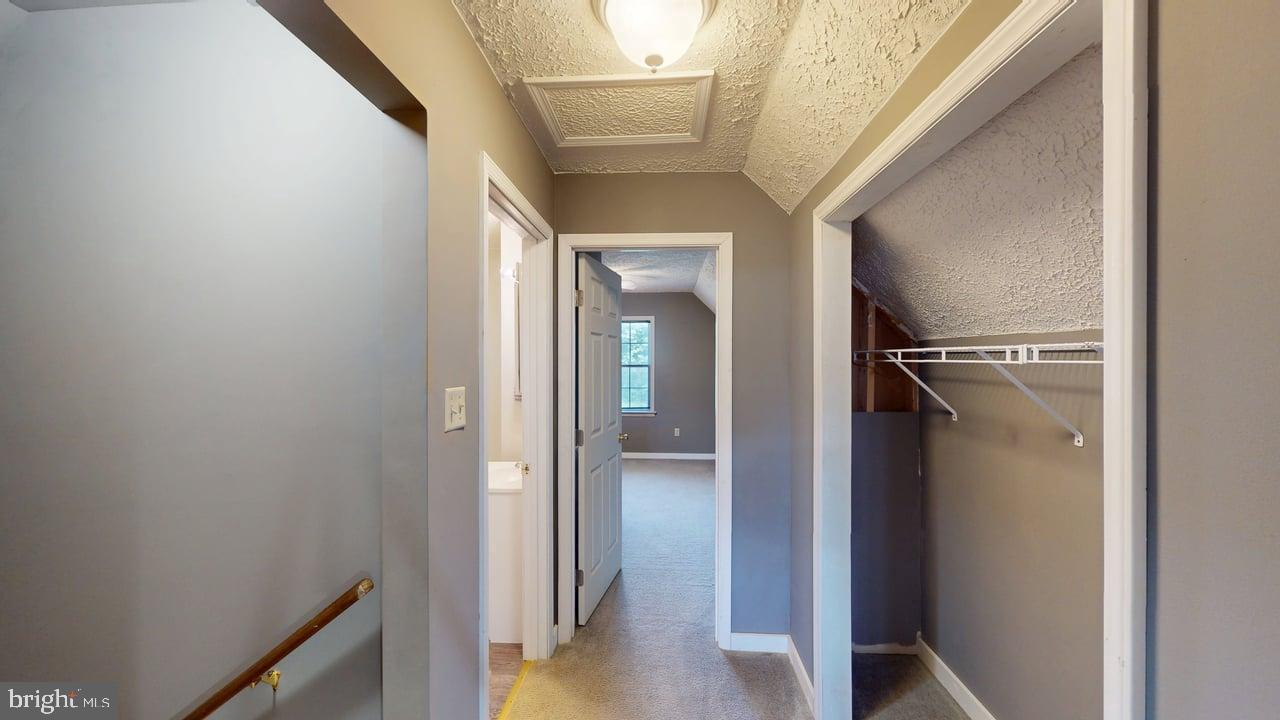 OGDEN FARM MEADOWS - Residential