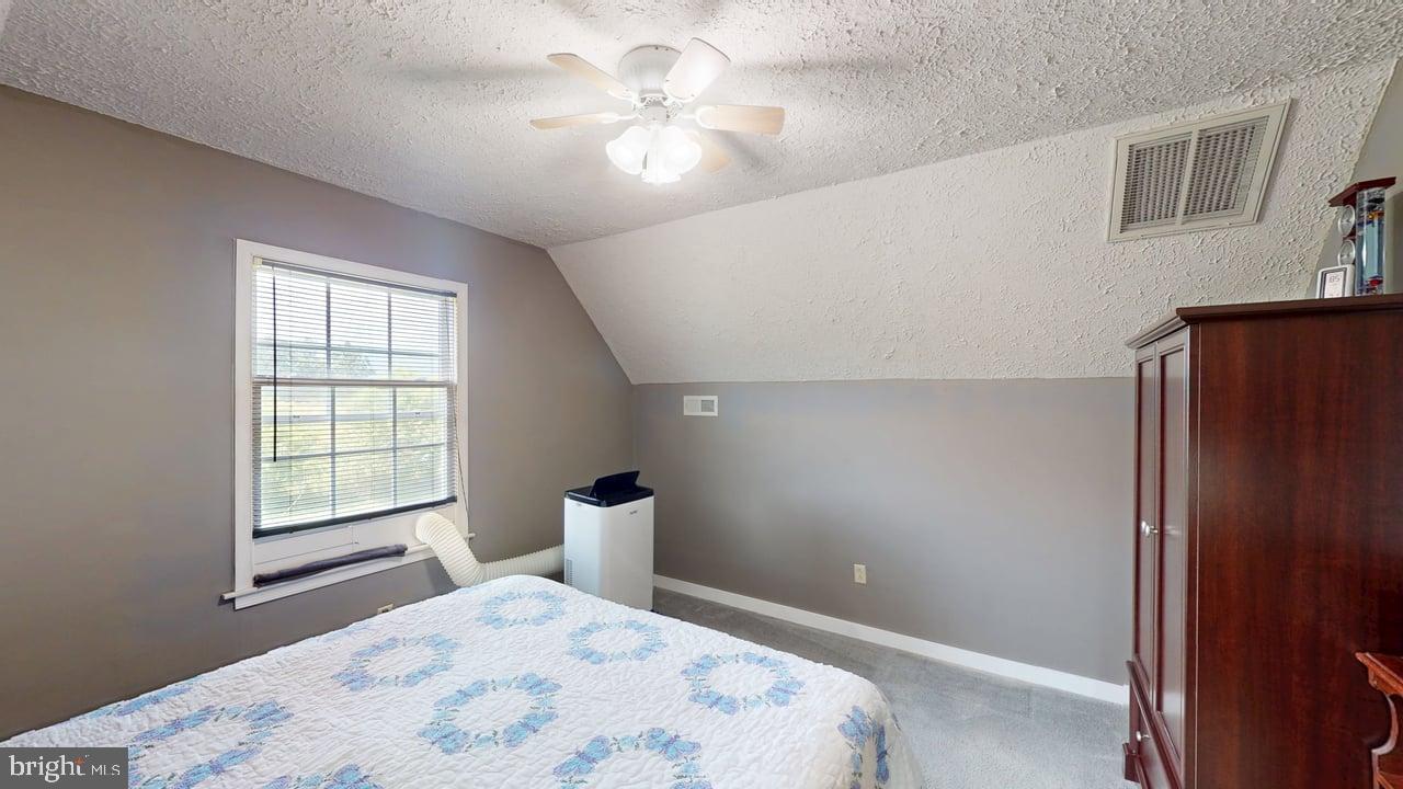 OGDEN FARM MEADOWS - Residential