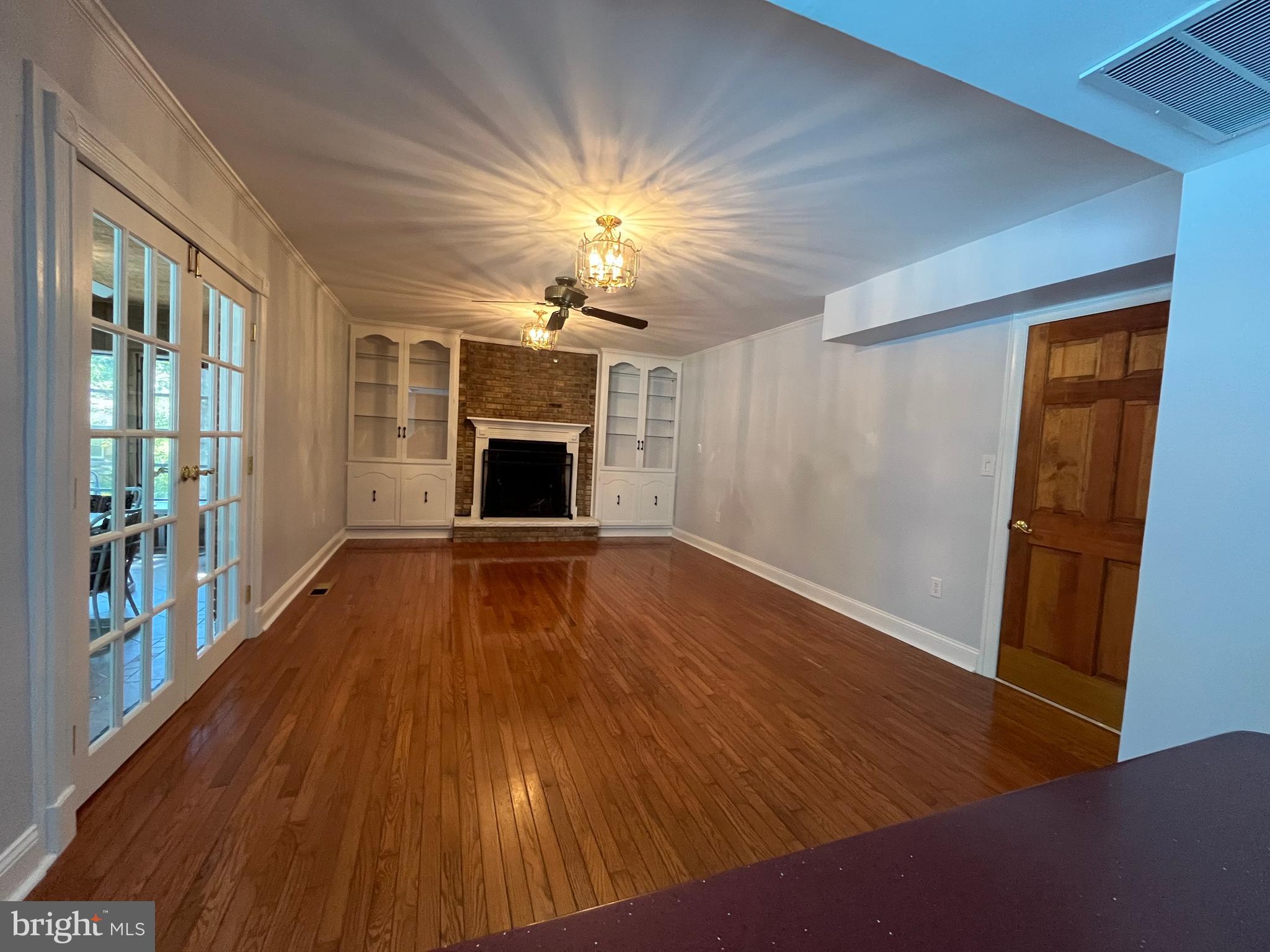 GRAHAM PARK SHORES - Residential