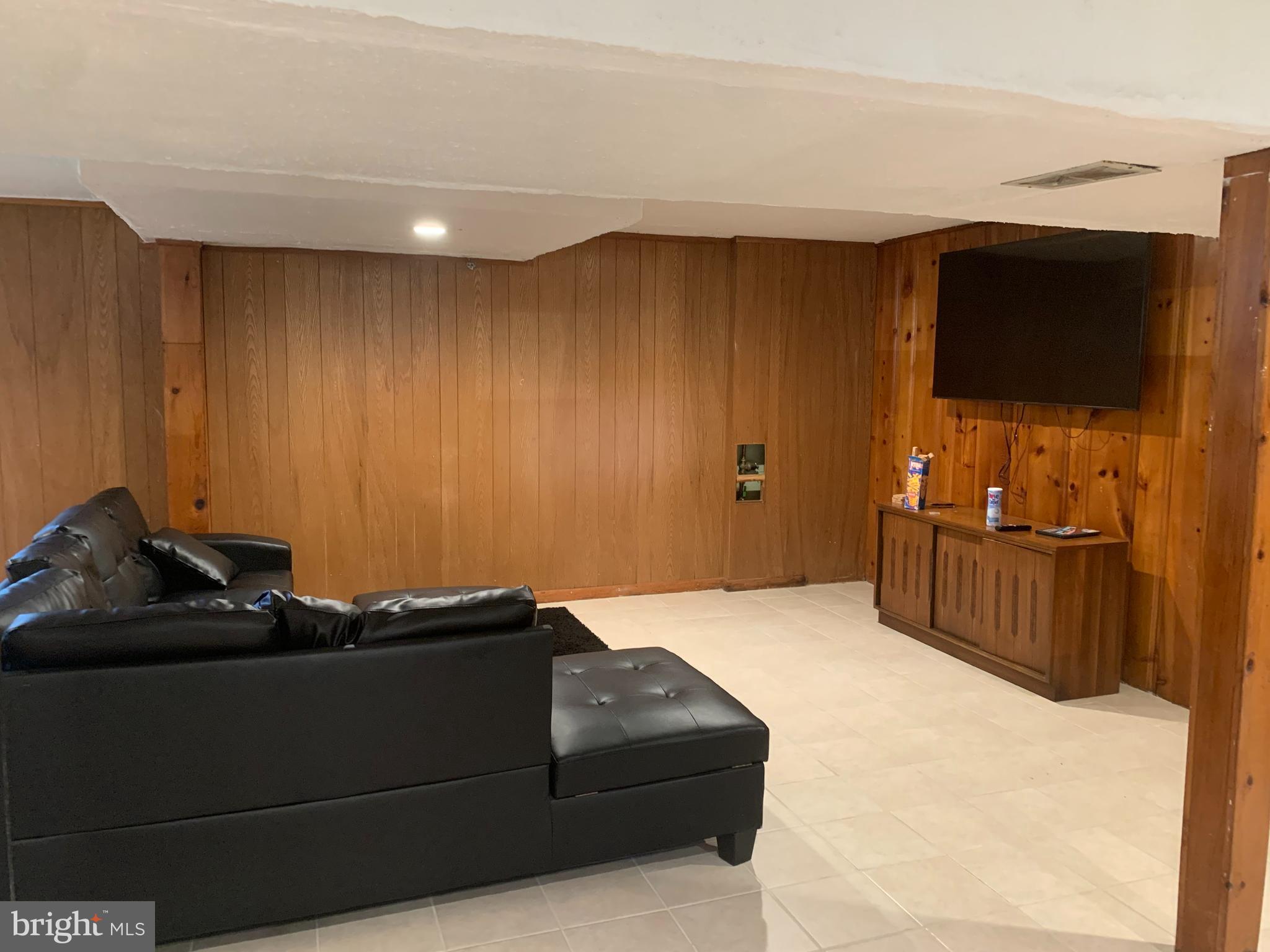 BRADBURY PARK - Residential