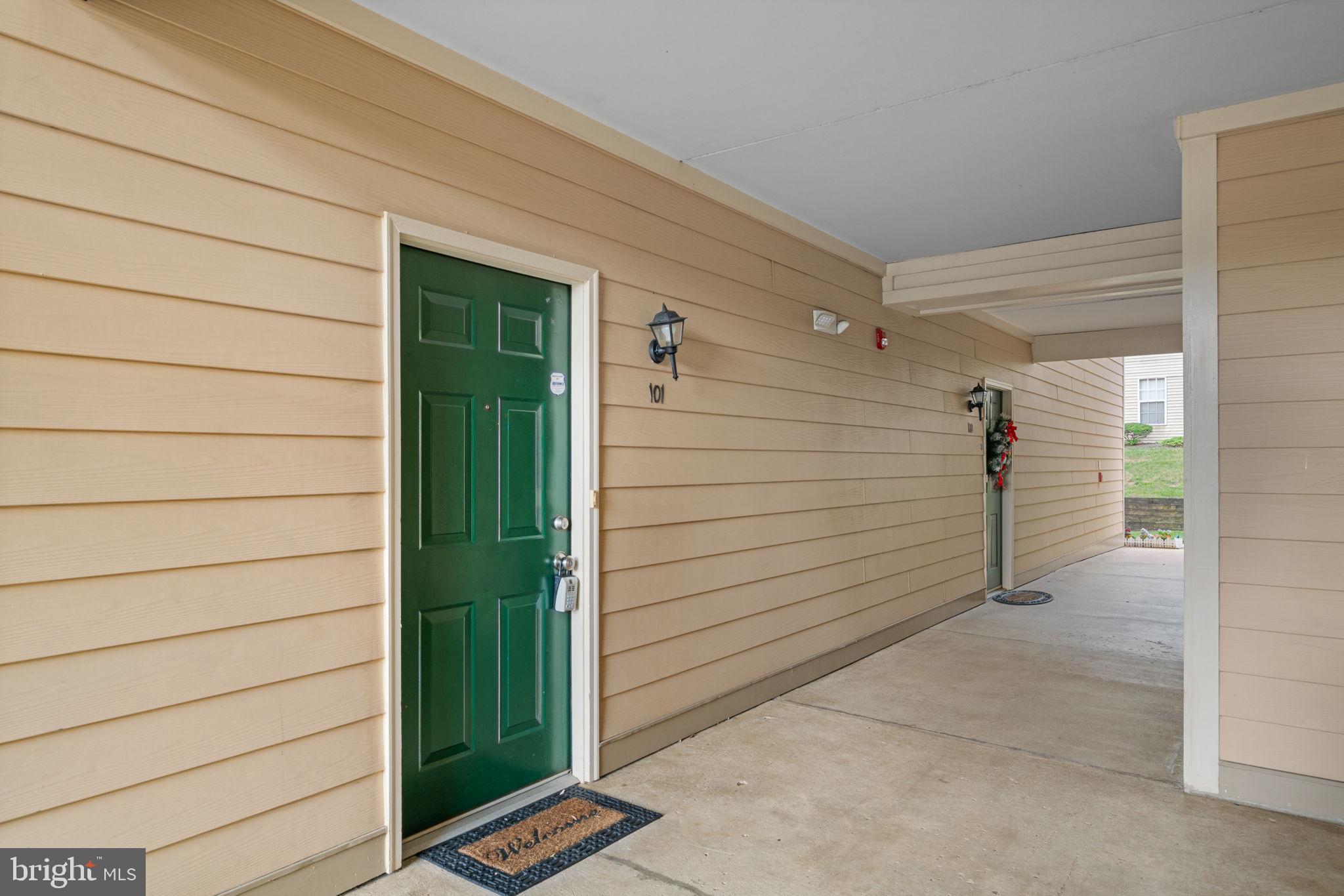 SUMMERHOUSE II CONDO - Residential