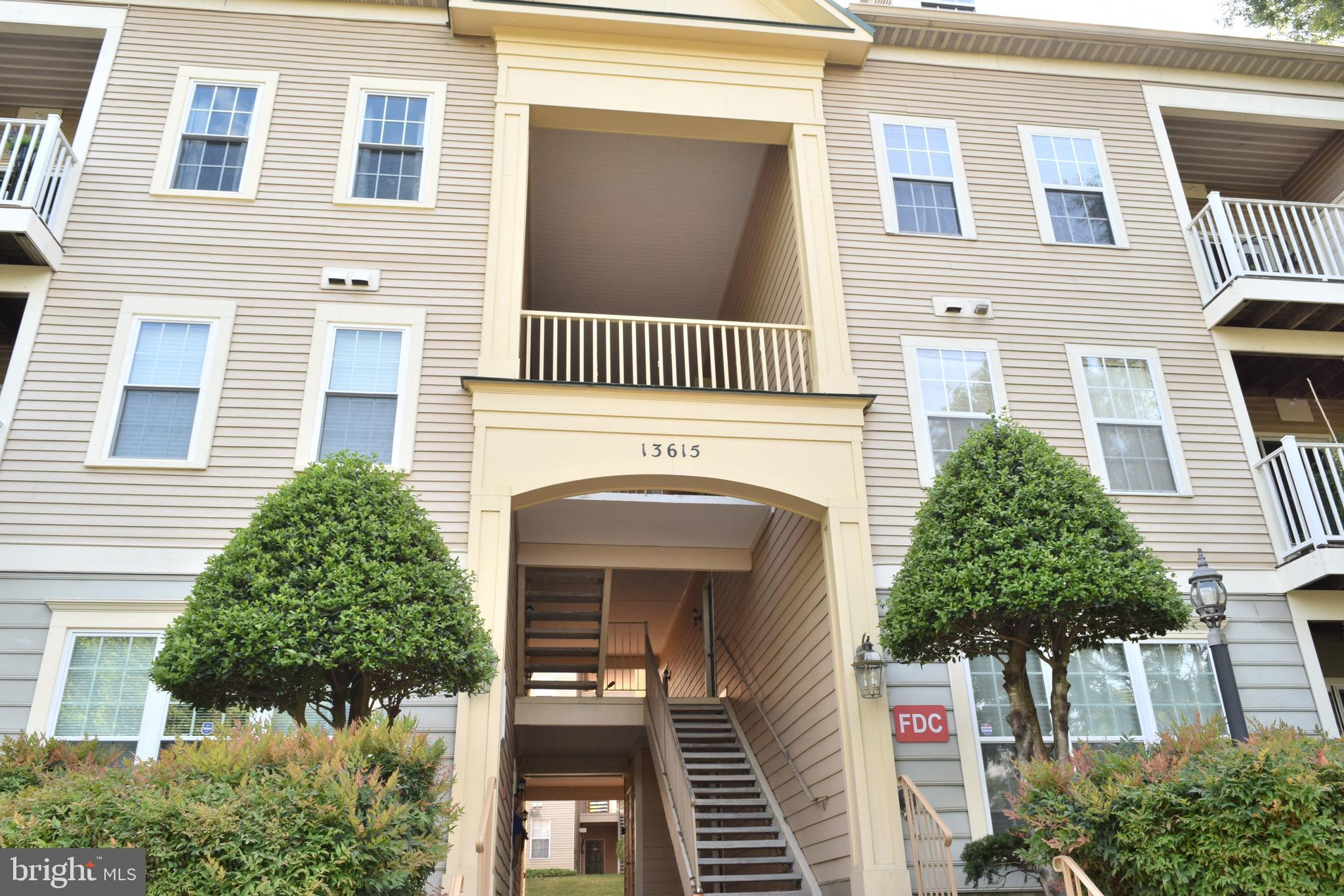 SUMMERHOUSE II CONDO - Residential