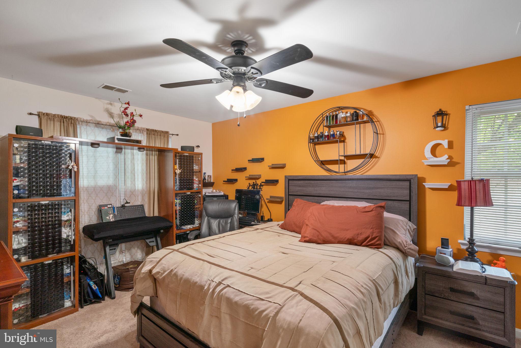 SUMMERHOUSE II CONDO - Residential